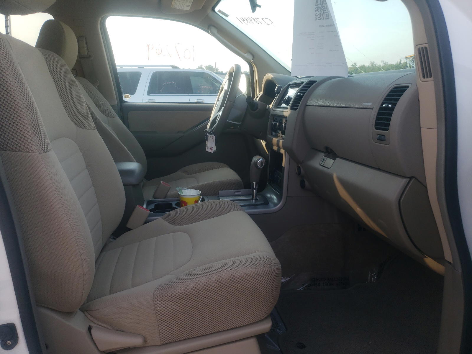 Photo 5 from auction – 2011 NISSAN PATHFINDER with VIN 5N1AR1NB6BC612646
