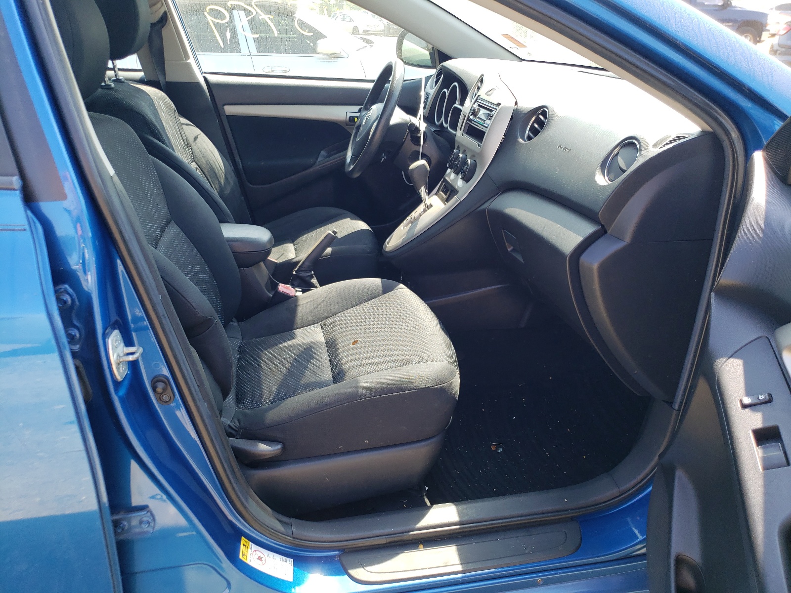 Photo 5 from auction – 2009 TOYOTA COROLLA MA with VIN 2T1KE40E89C016043
