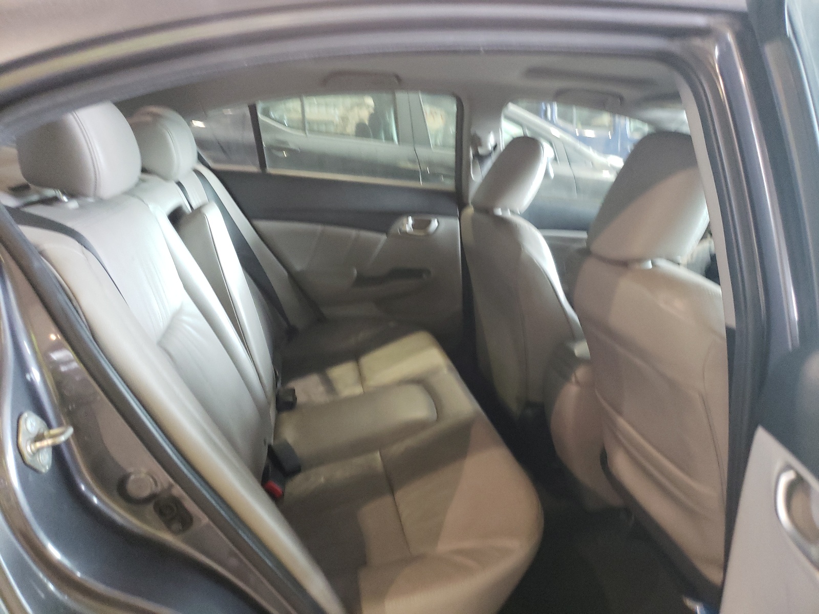 Photo 6 from auction – 2015 HONDA CIVIC EXL with VIN 2HGFB2F98FH504999
