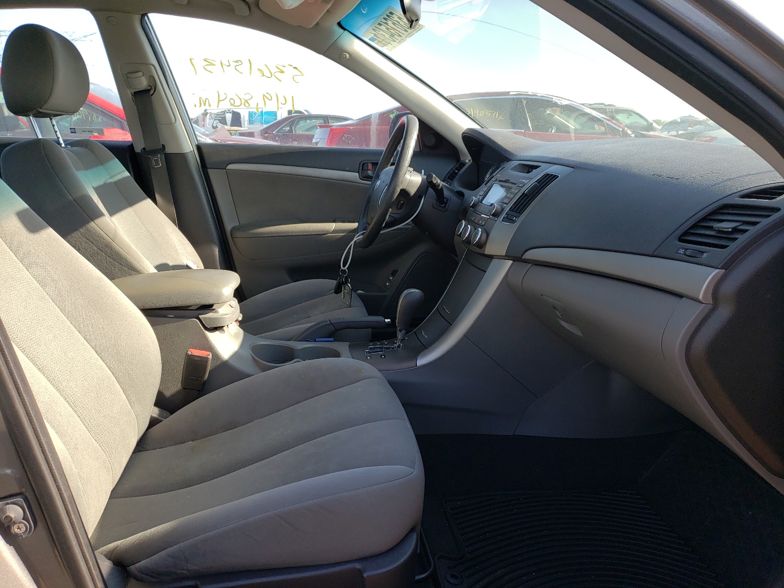 Photo 5 from auction – 2010 HYUNDAI SONATA GLS with VIN 5NPET4AC2AH589327