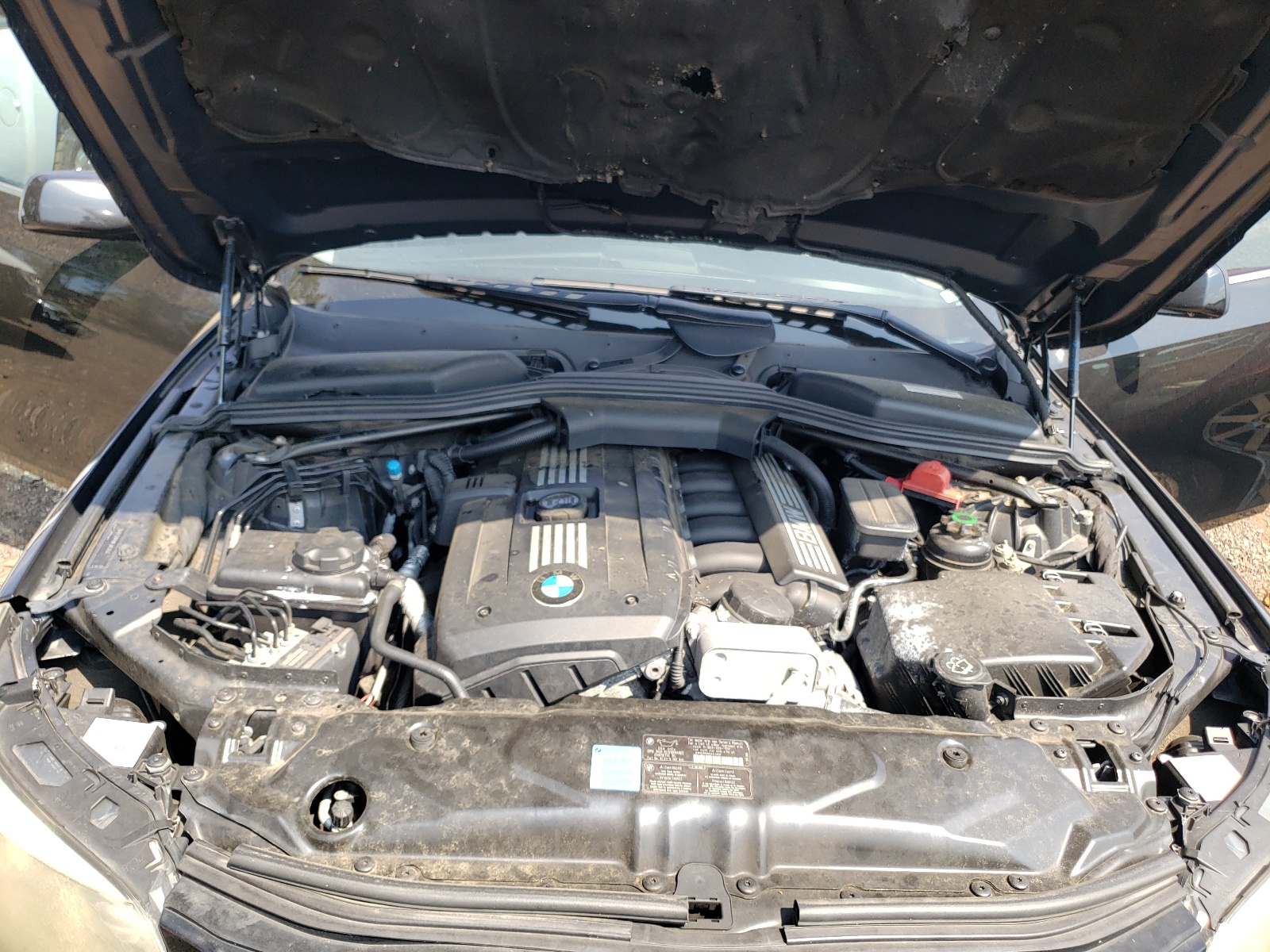 Photo 7 from auction – 2009 BMW 528 XI with VIN WBANV13529C153492