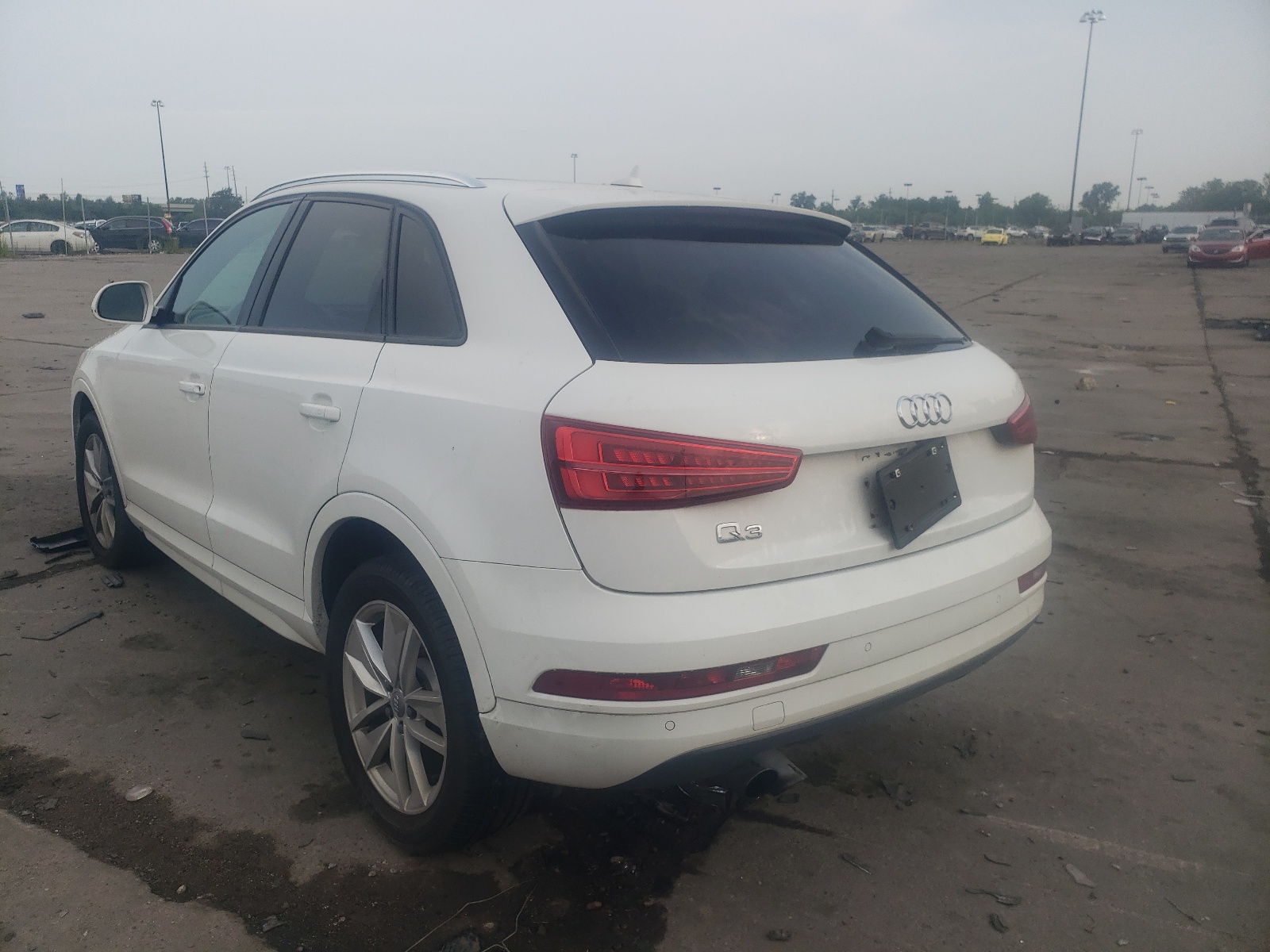 Zdjęcie 3 z aukcji – 2017 AUDI Q3 PREMIUM z VIN WA1BCCFS1HR005767