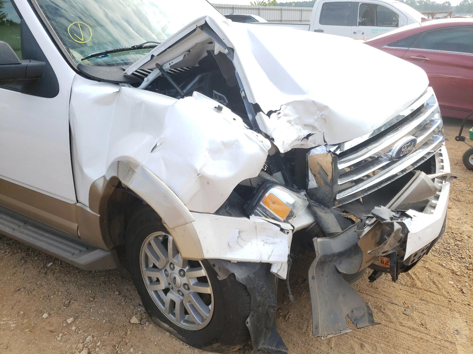 Photo 9 from auction – 2011 FORD EXPEDITION with VIN 1FMJU1H51BEF41364