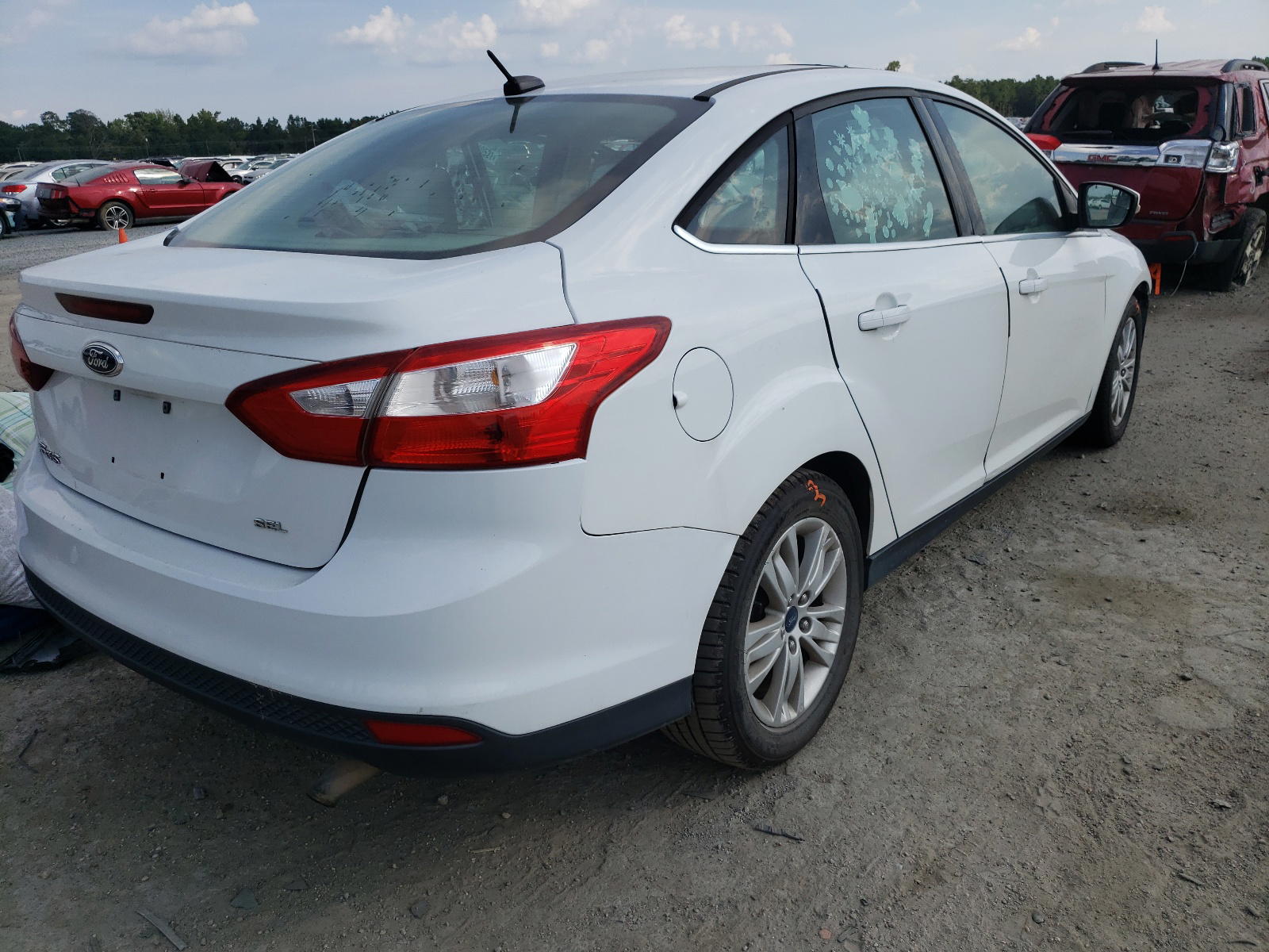 Photo 4 from auction – 2012 FORD FOCUS SEL with VIN 1FAHP3H22CL344525