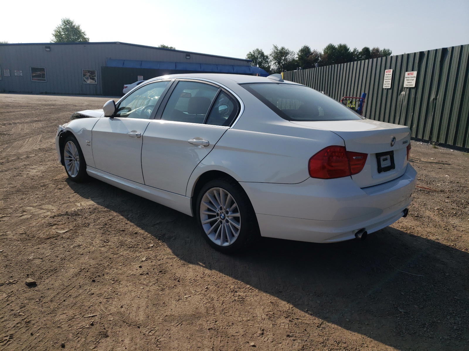 Photo 3 from auction – 2011 BMW 335 XI with VIN WBAPL5G50BNN23509