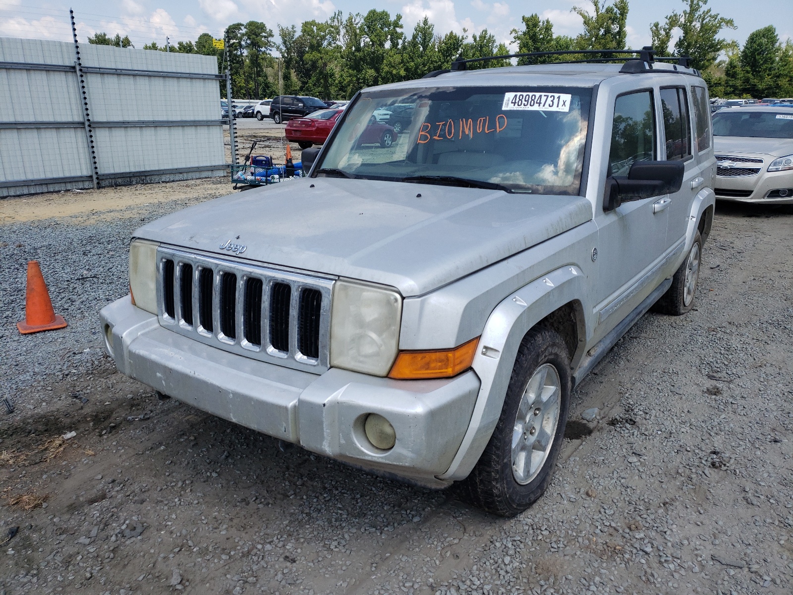 Photo 2 from auction – 2006 JEEP COMMANDER with VIN 1J8HG58236C275797