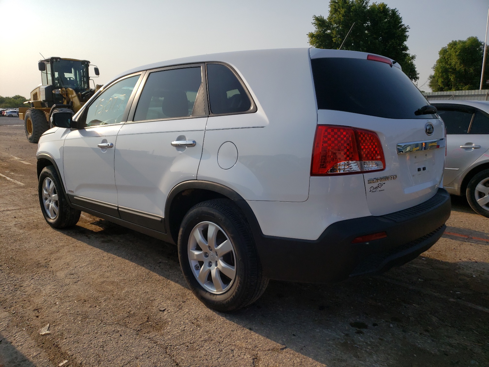 Photo 3 from auction – 2011 KIA SORENTO BA with VIN 5XYKTCA12BG164002