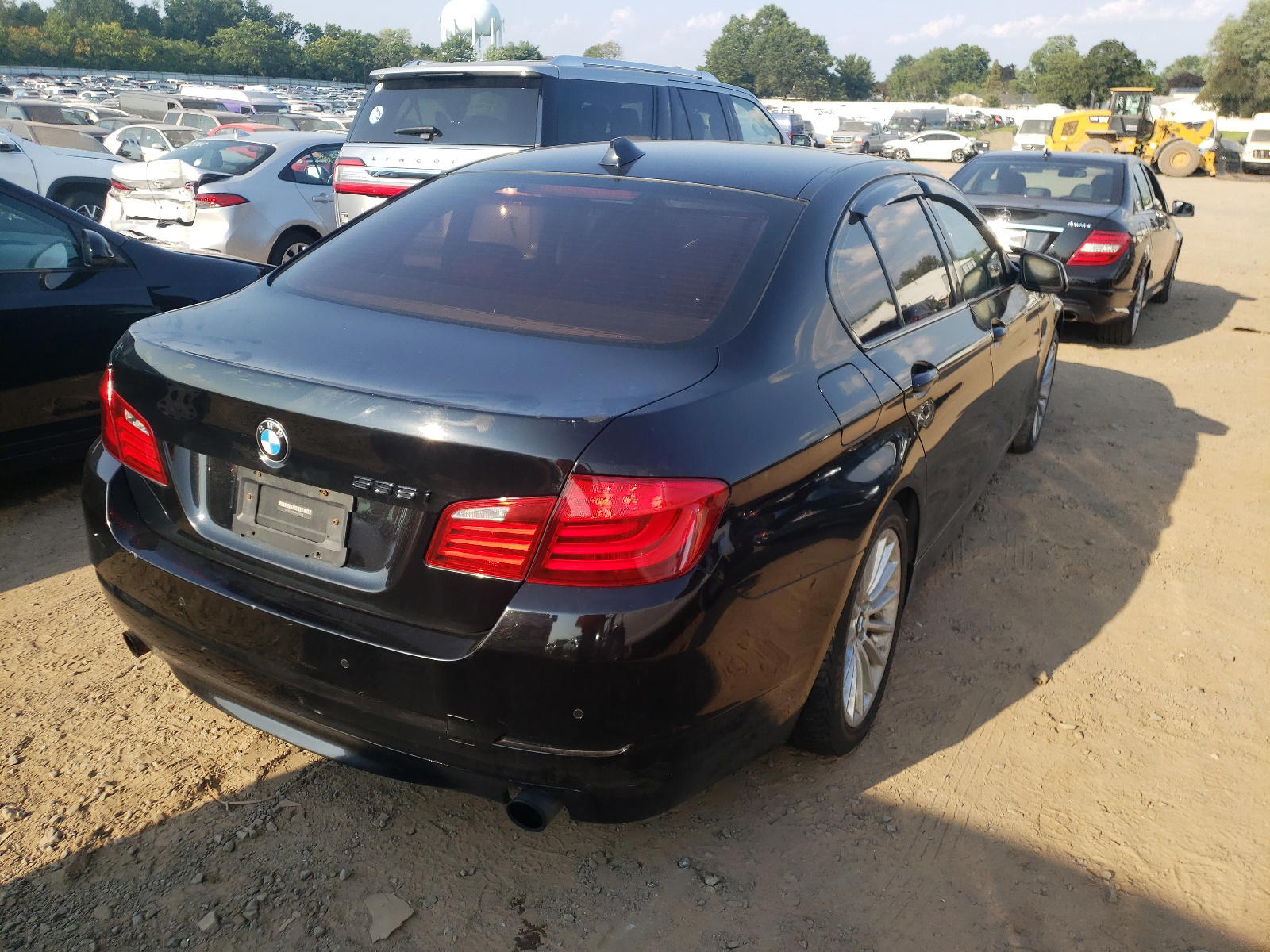 Photo 4 from auction – 2011 BMW 535 XI with VIN WBAFU7C58BC778379