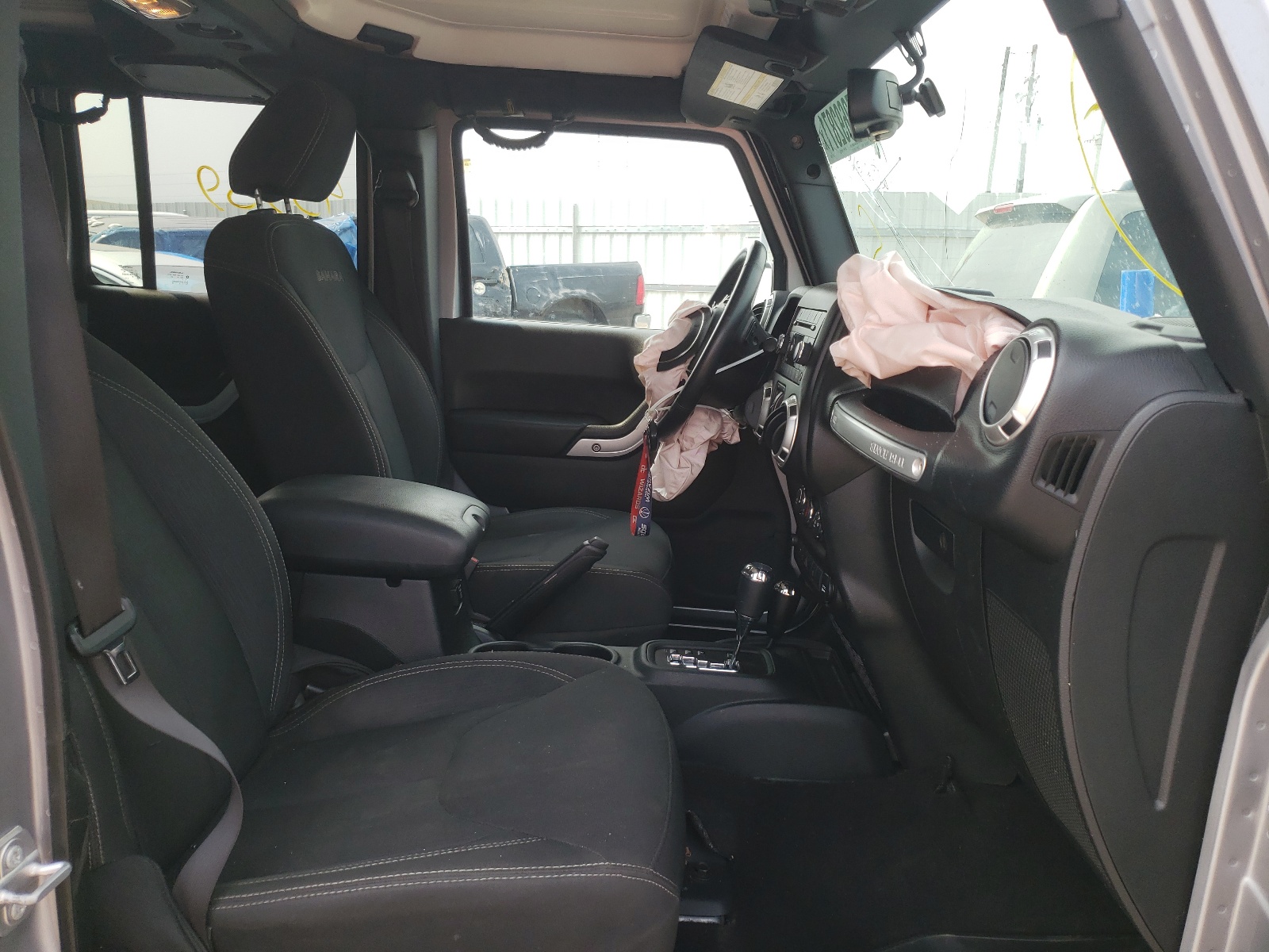 Zdjęcie 5 z aukcji – 2017 JEEP WRANGLER U z VIN 1C4BJWEG2HL535551