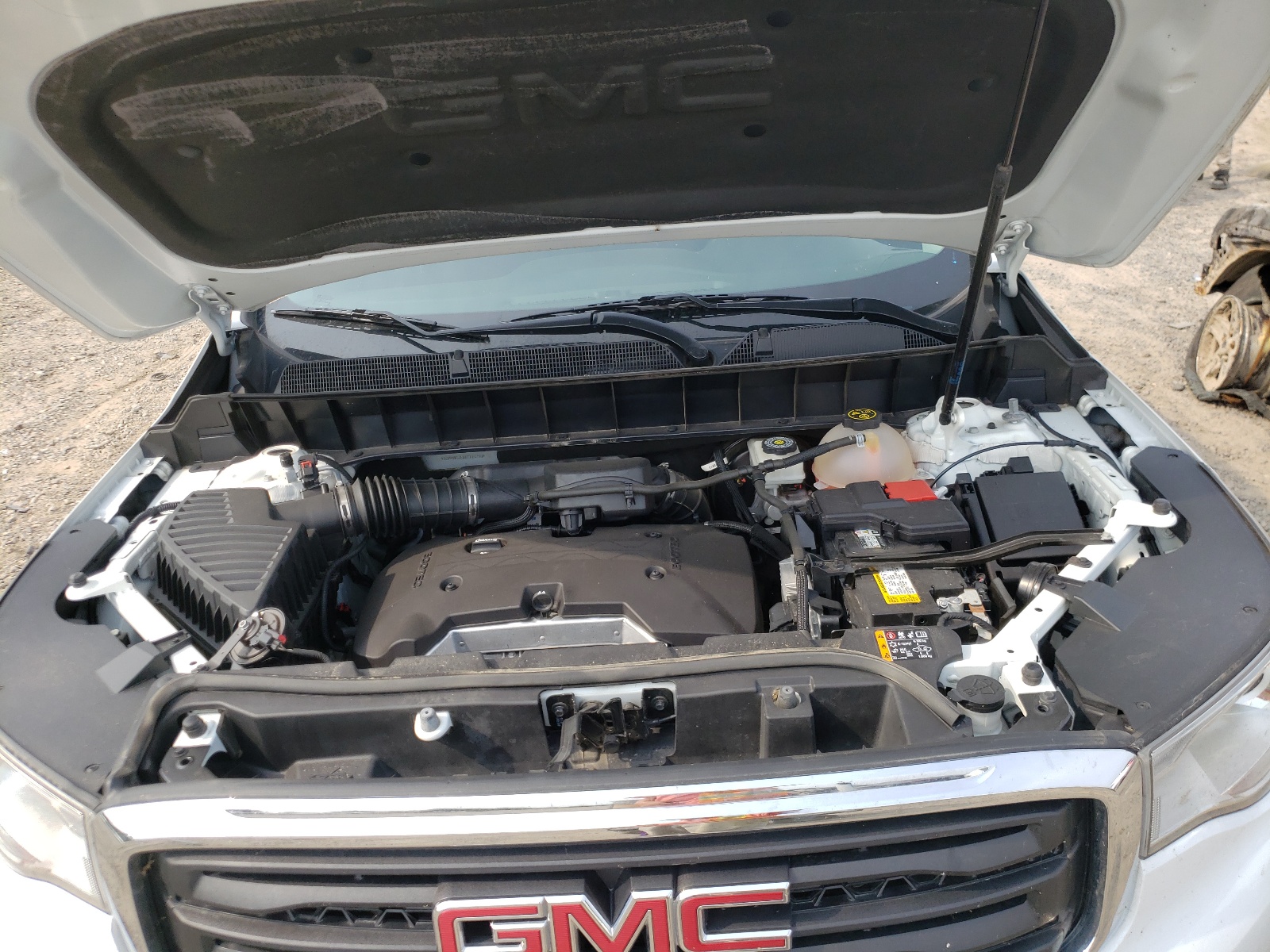 Photo 7 from auction – 2018 GMC ACADIA SLE with VIN 1GKKNKLA1JZ116769