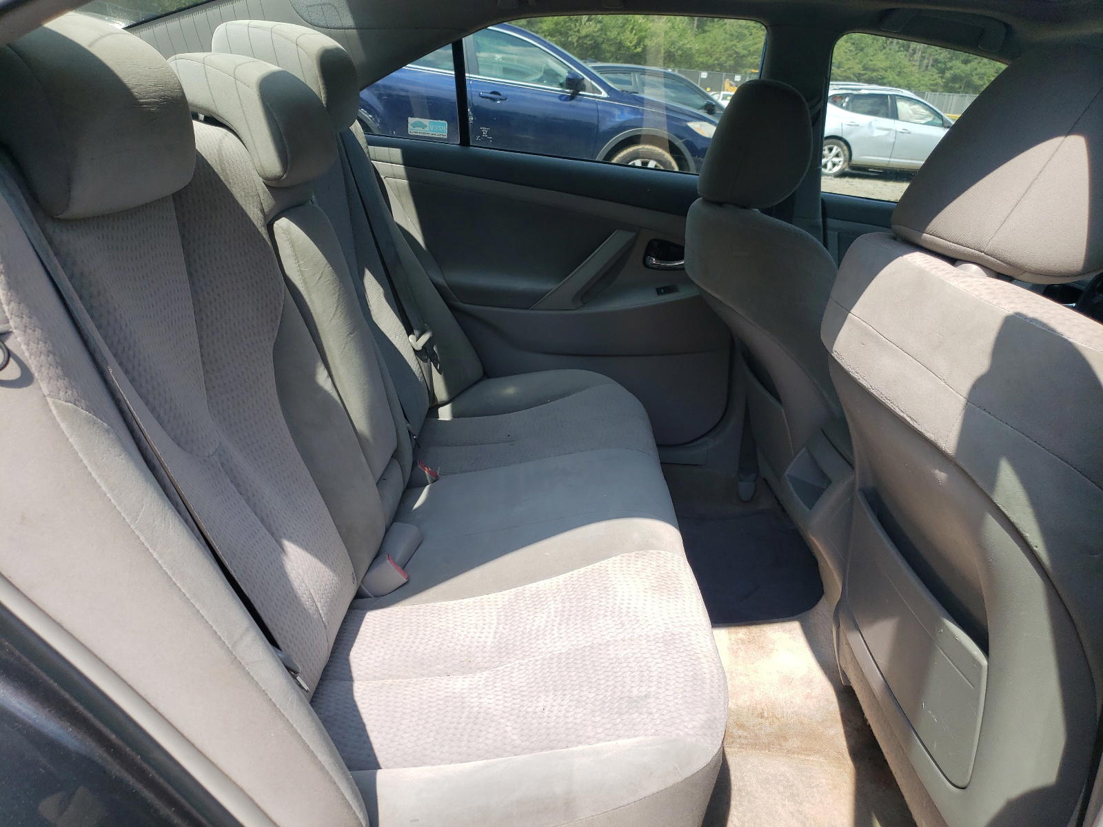 Photo 6 from auction – 2011 TOYOTA CAMRY BASE with VIN 4T1BF3EK1BU197867