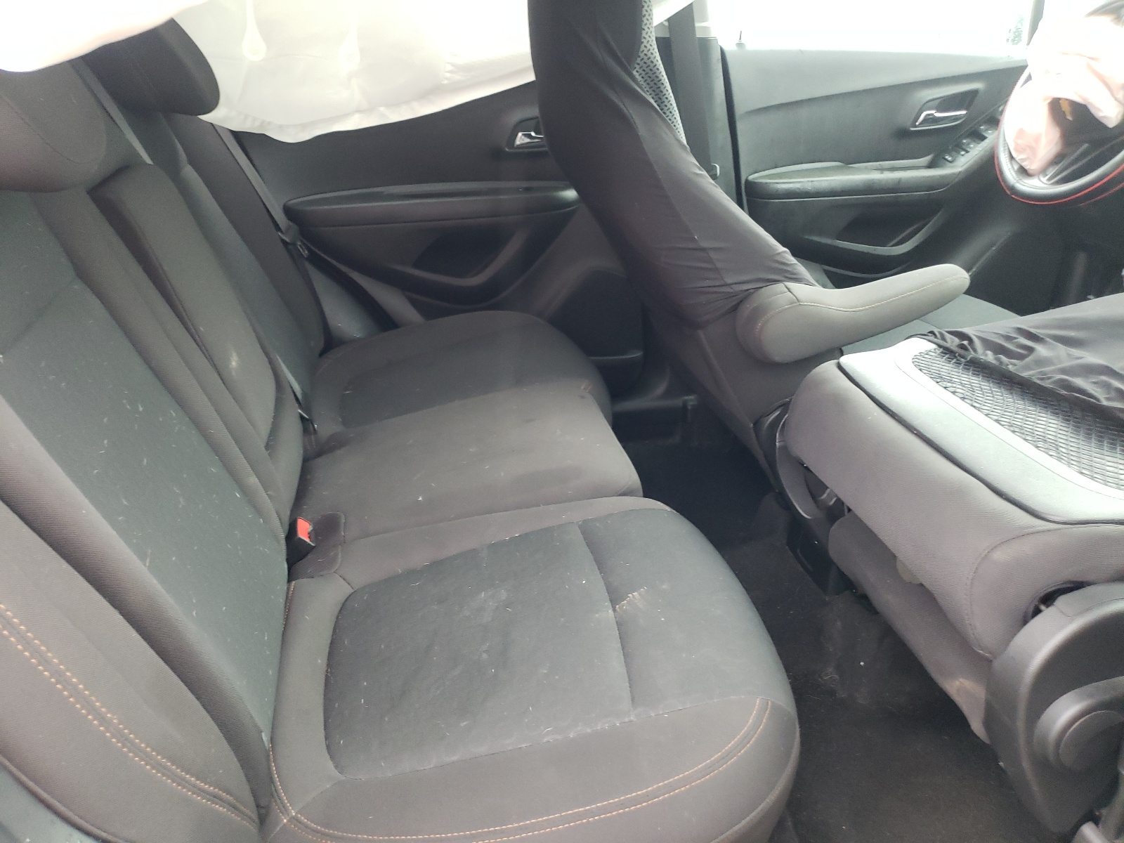 Photo 6 from auction – 2021 CHEVROLET TRAX LS with VIN KL7CJKSB3MB320456