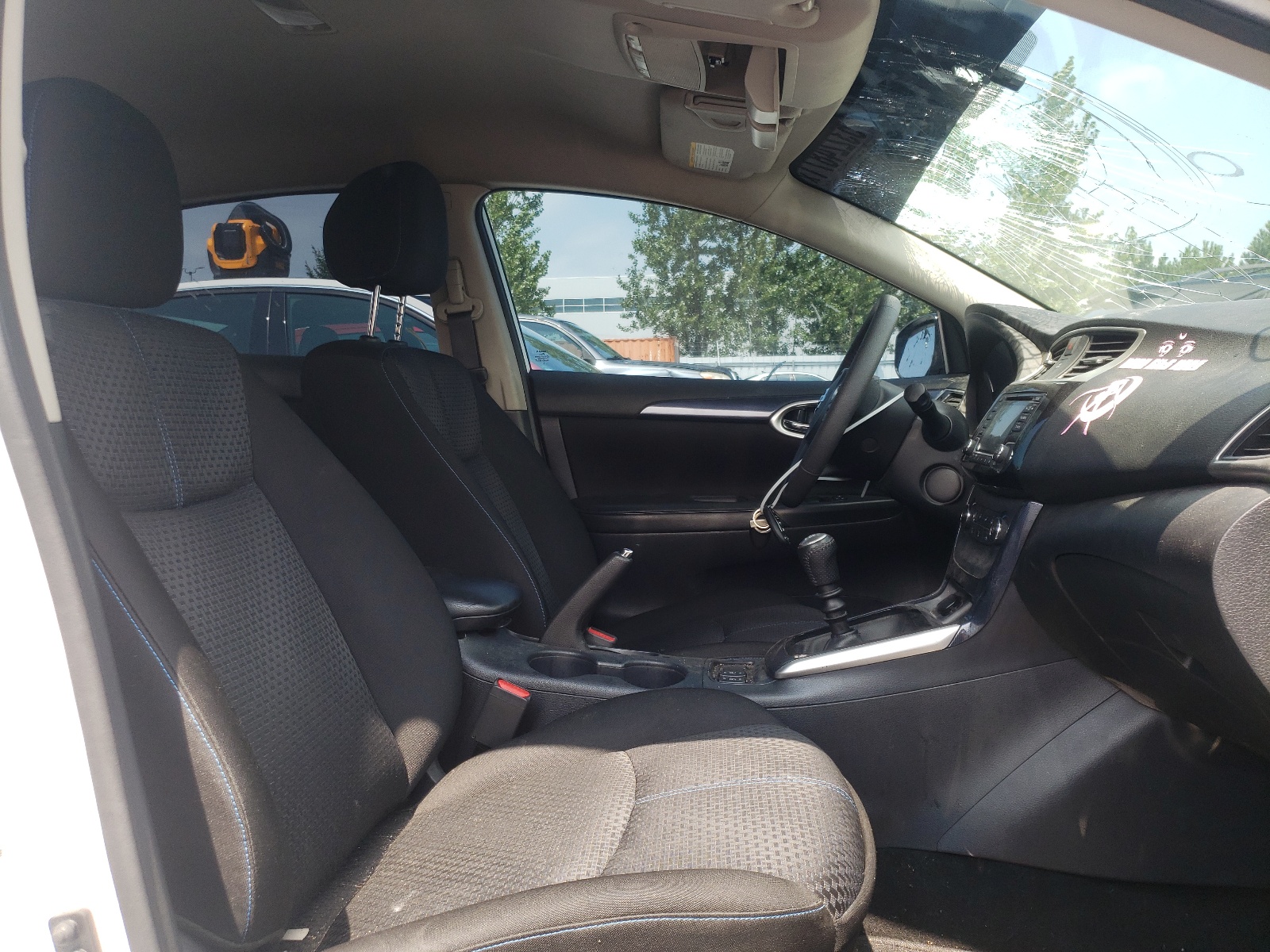Photo 5 from auction – 2017 NISSAN SENTRA SR with VIN 3N1CB7AP6HY316471