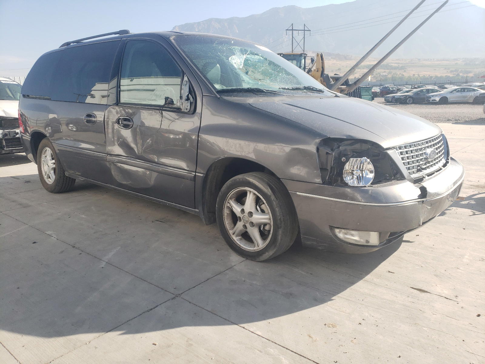 FORD FREESTAR S 2006 with VIN 2FMDA52256BA05434 - Photo from auction