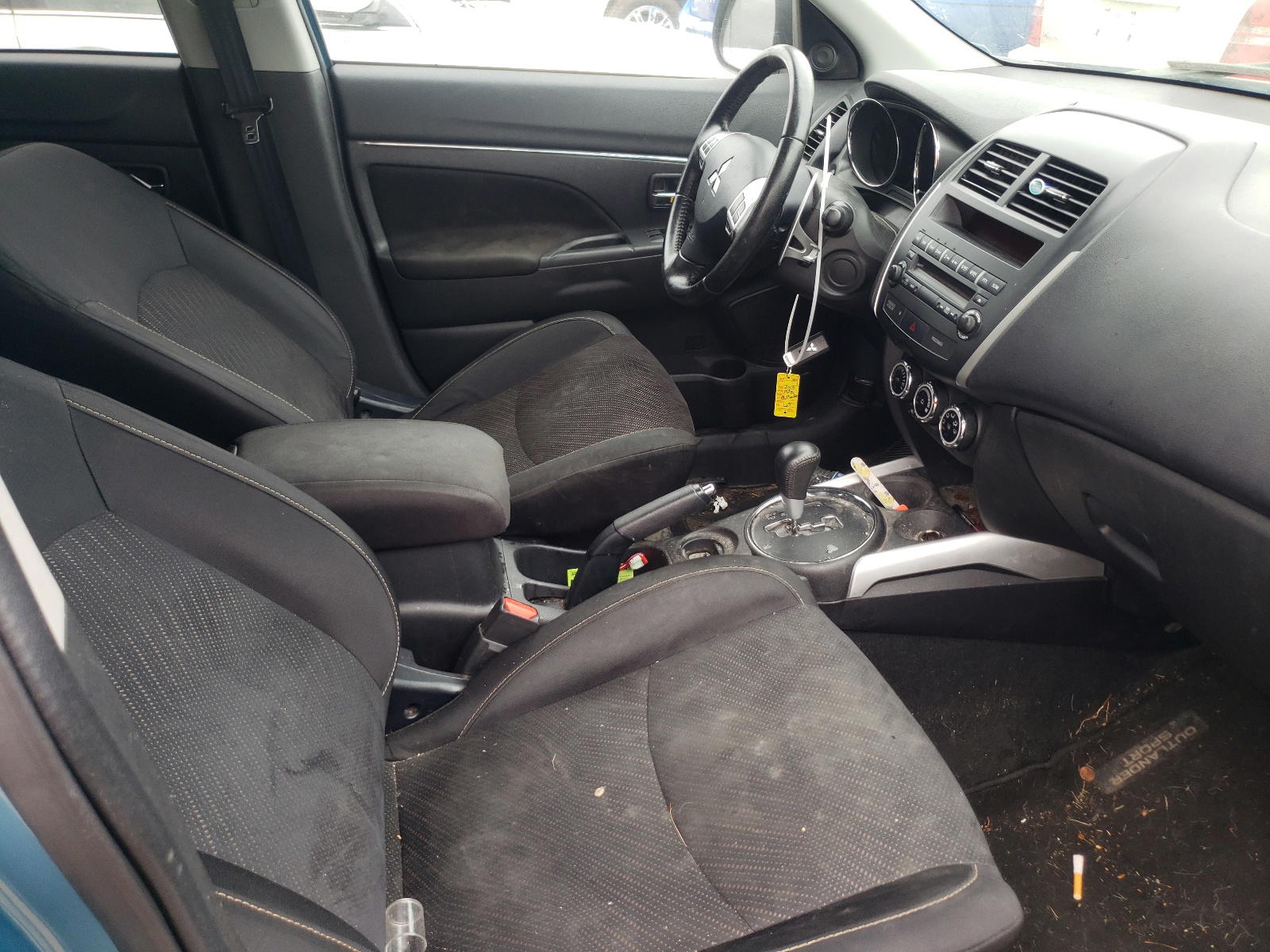 Photo 5 from auction – 2013 MITSUBISHI OUTLANDER with VIN 4A4AP5AU3DE021358