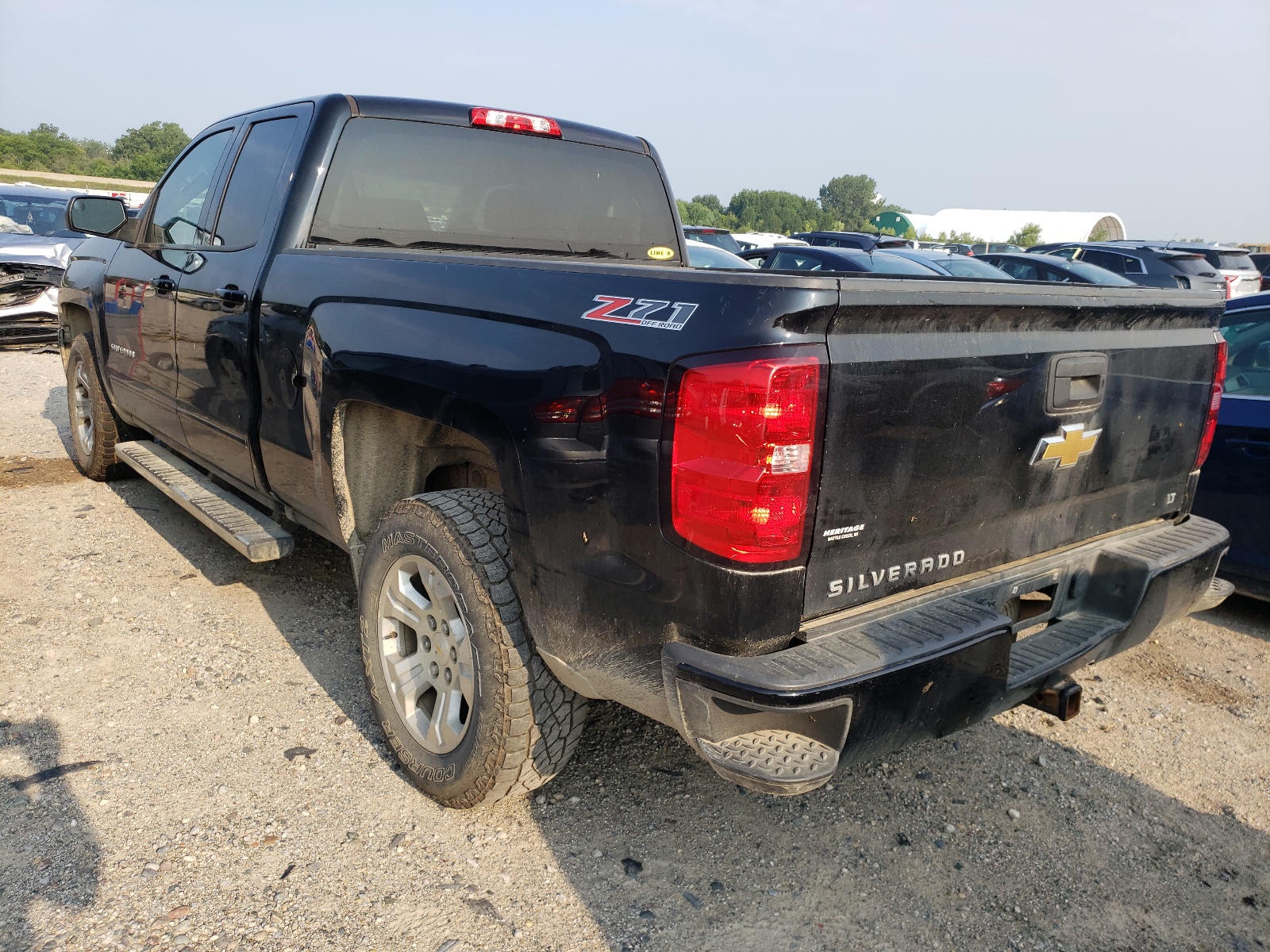 Photo 3 from auction – 2016 CHEVROLET SILVERADO with VIN 1GCVKREC8GZ105690