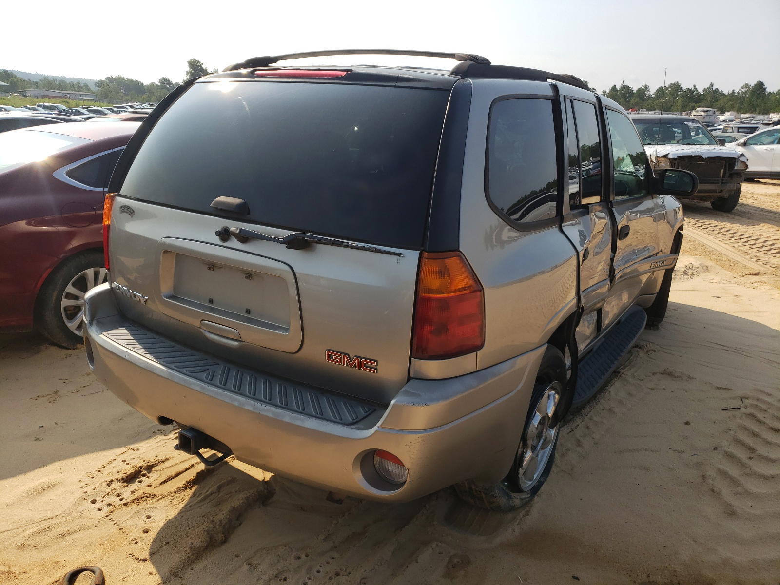 Photo 4 from auction – 2003 GMC ENVOY with VIN 1GKDS13S732133303