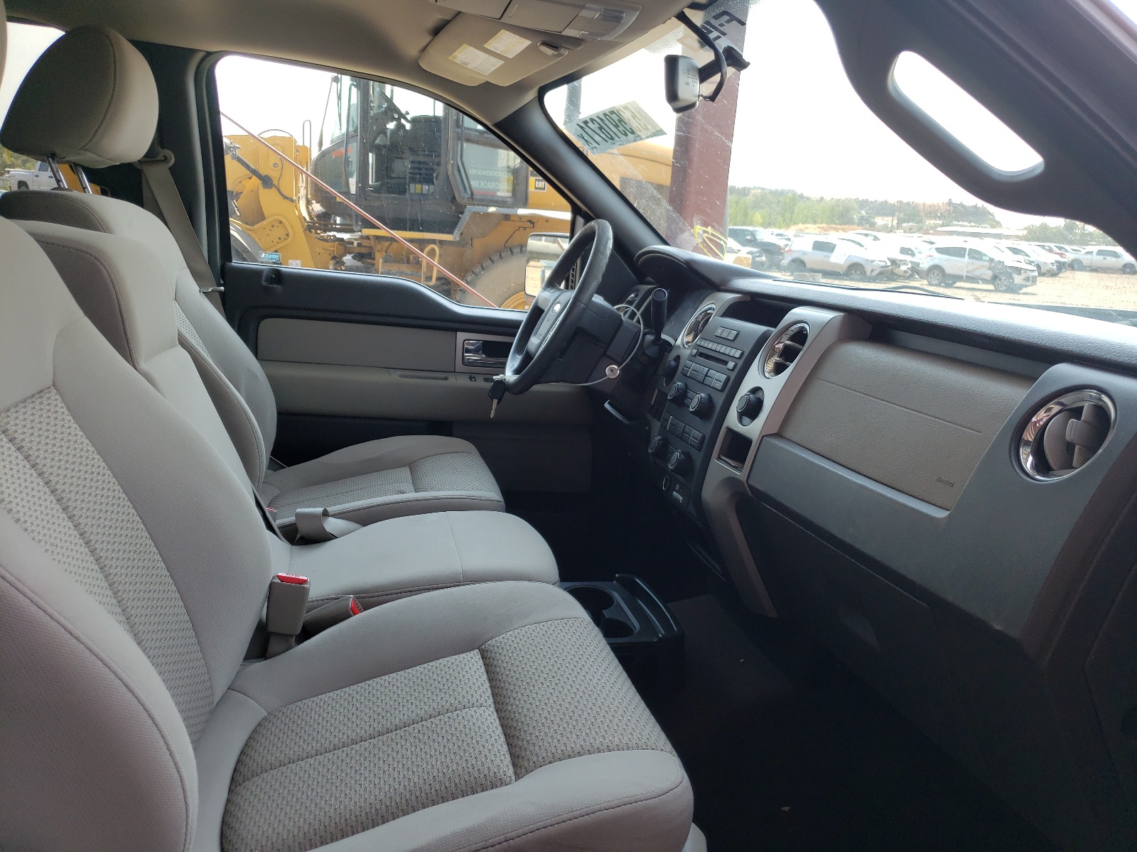 Photo 5 from auction – 2010 FORD F150 SUPER with VIN 1FTFW1EV2AFB58759
