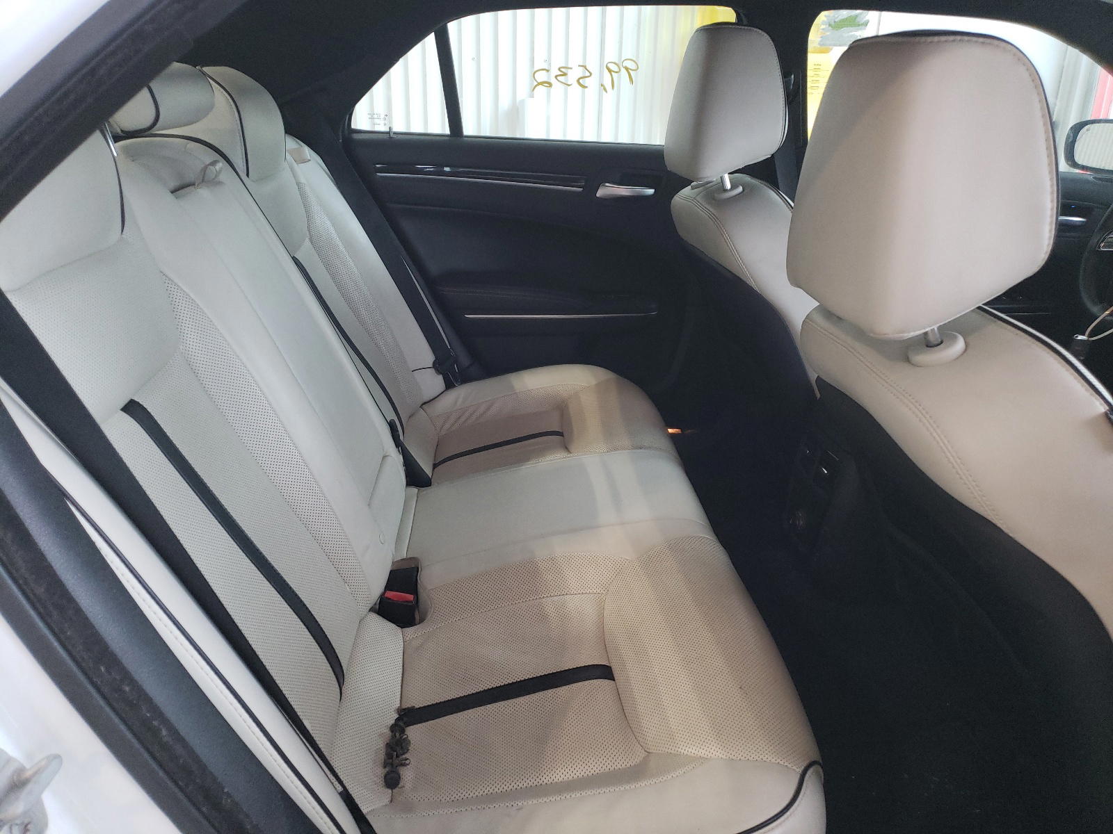 Photo 6 from auction – 2014 CHRYSLER 300 with VIN 2C3CCAAG6EH343120