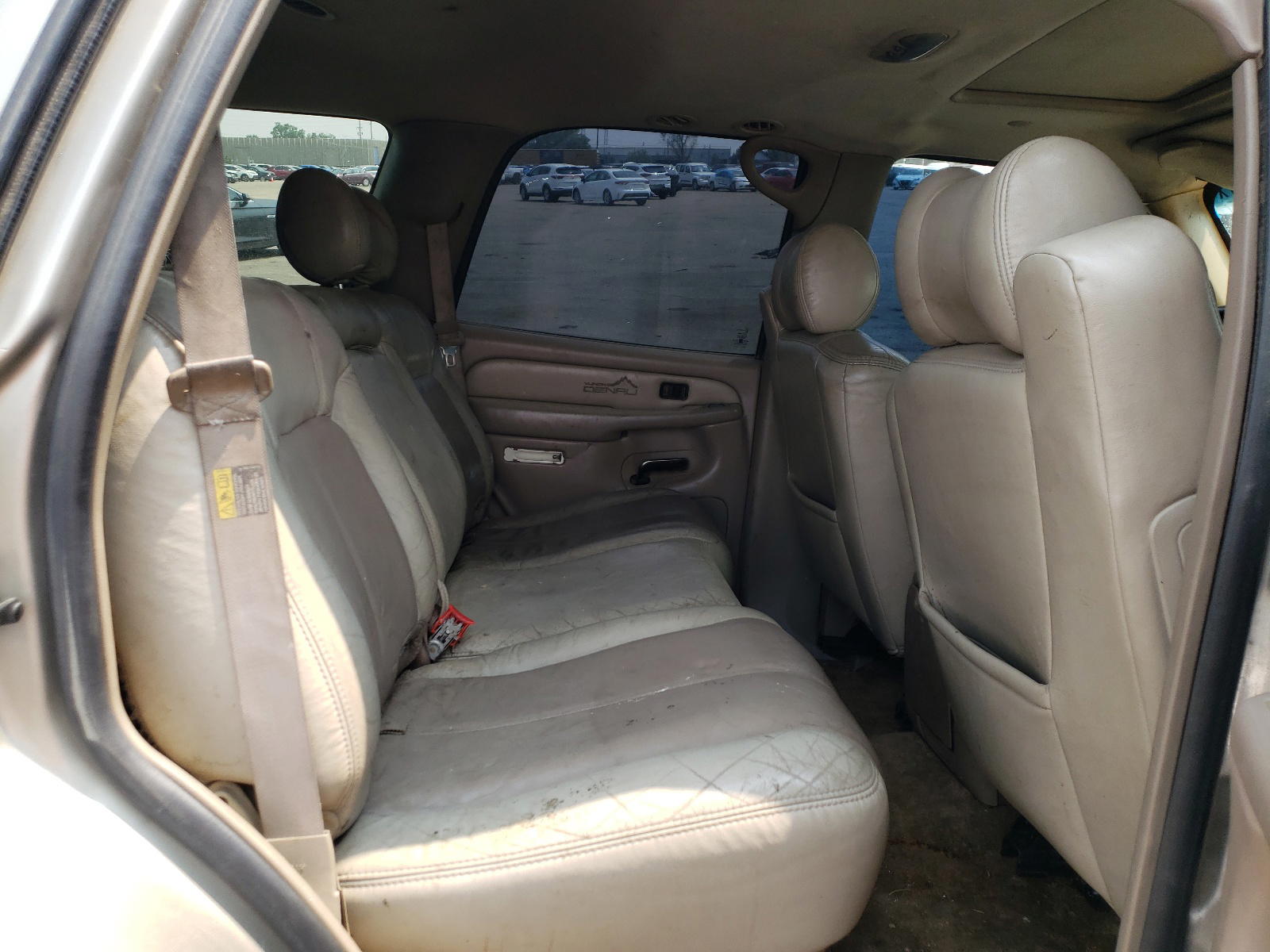 Photo 6 from auction – 2002 GMC DENALI with VIN 1GKEK63U12J108873