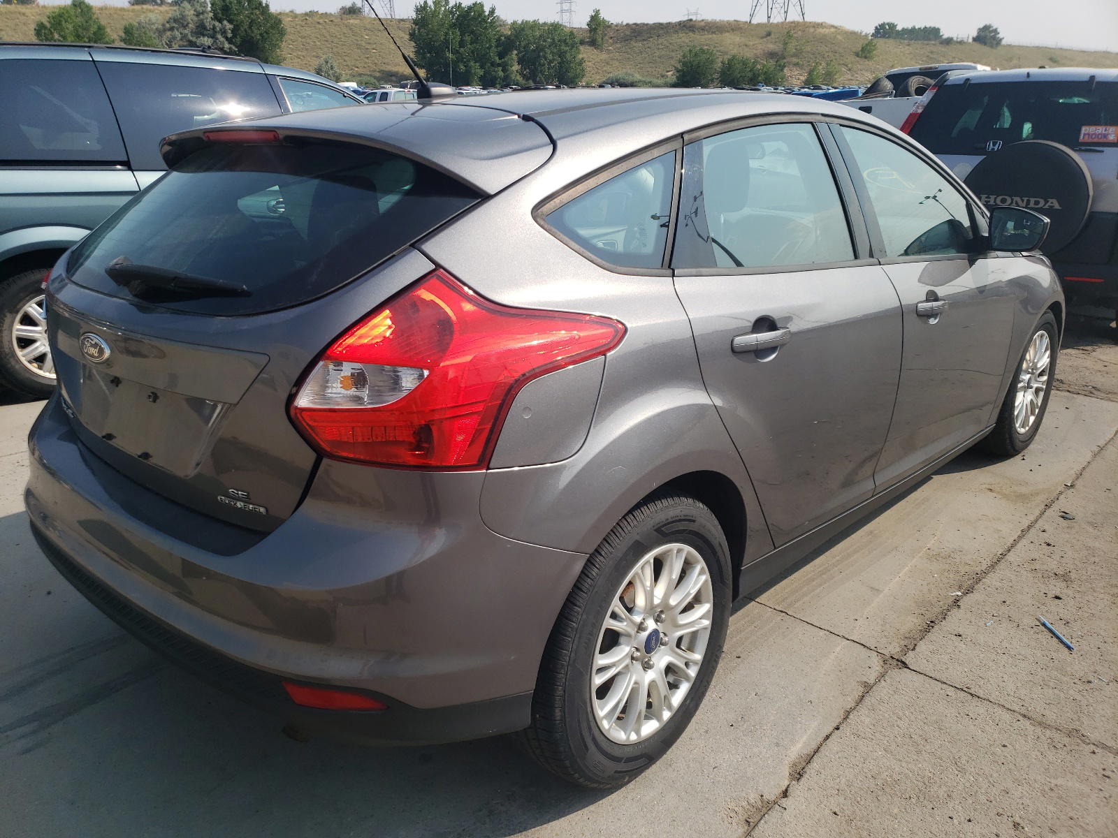 Photo 4 from auction – 2012 FORD FOCUS SE with VIN 1FAHP3K24CL373243