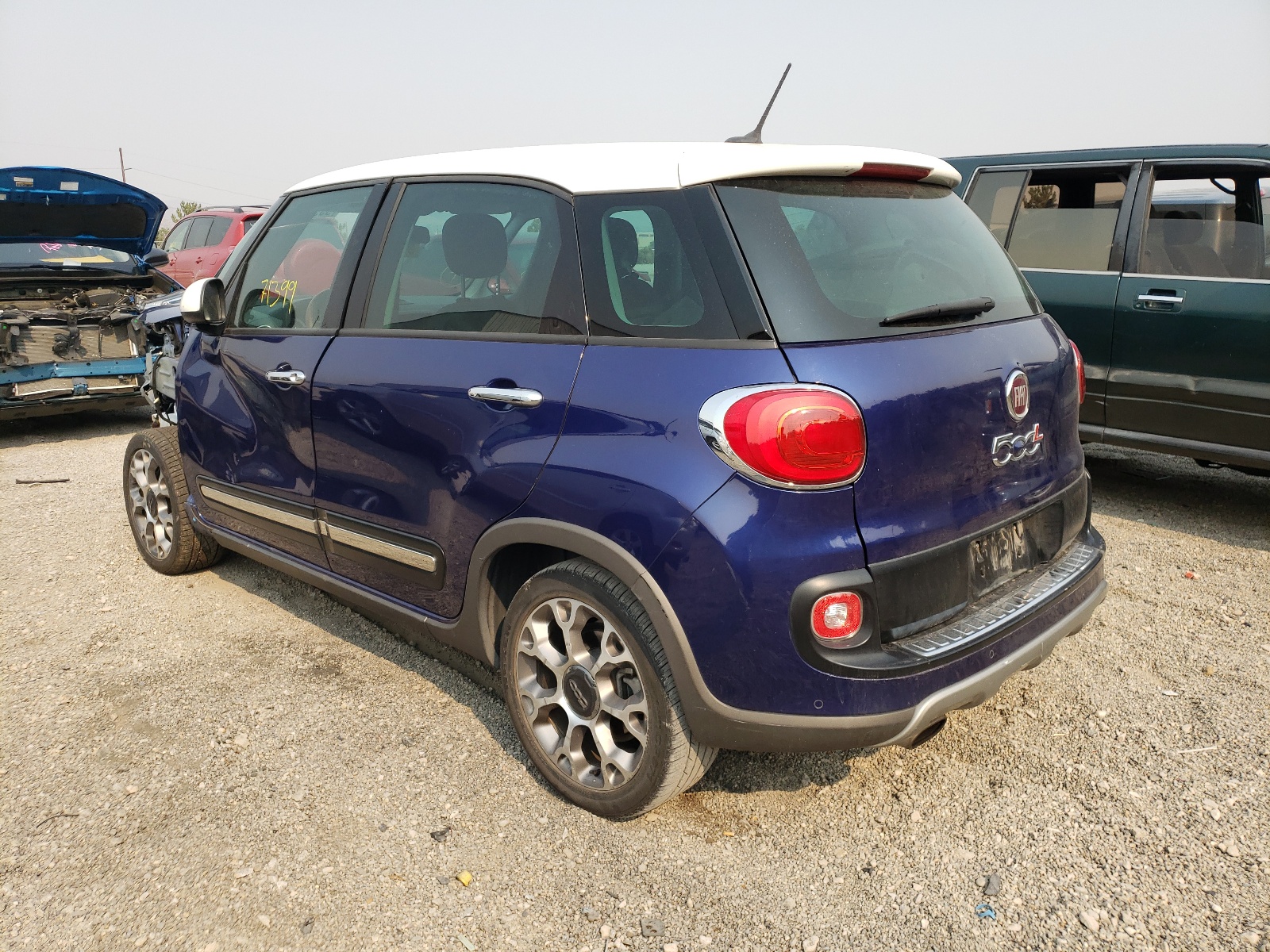 Photo 3 from auction – 2015 FIAT 500L TREKK with VIN ZFBCFADH8FZ034549