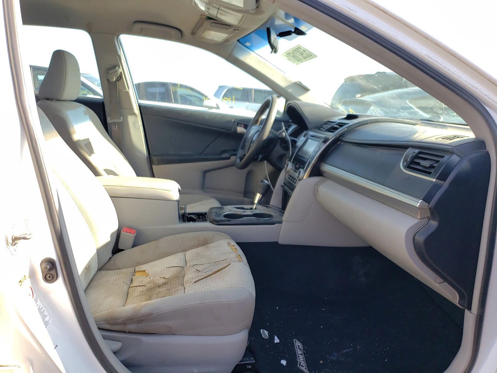 Photo 5 from auction – 2012 TOYOTA CAMRY BASE with VIN 4T1BF1FK9CU166967