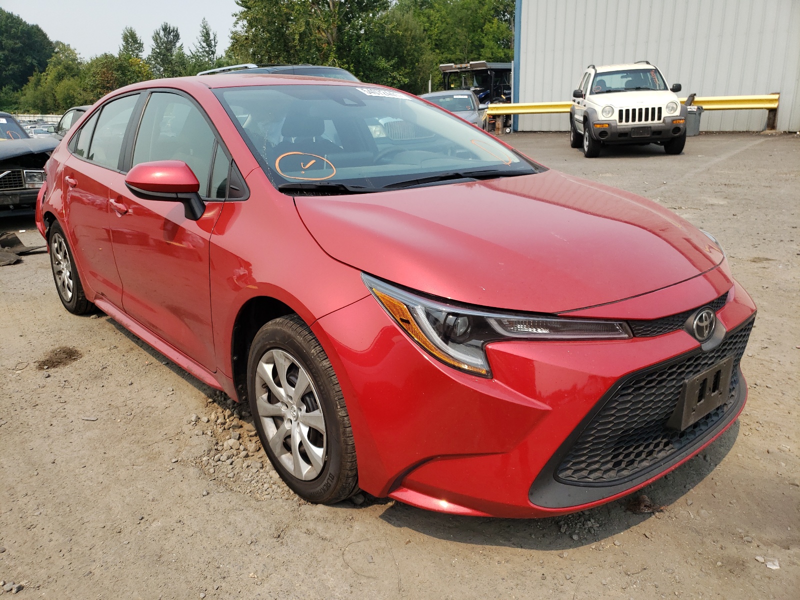 TOYOTA COROLLA LE 2020 with VIN 5YFEPRAE1LP008862 - Photo from auction