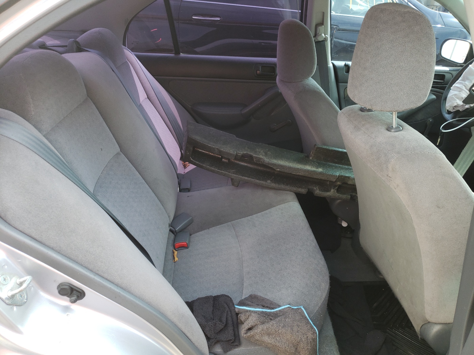 Photo 6 from auction – 2002 HONDA CIVIC DX with VIN 2HGES16142H595876