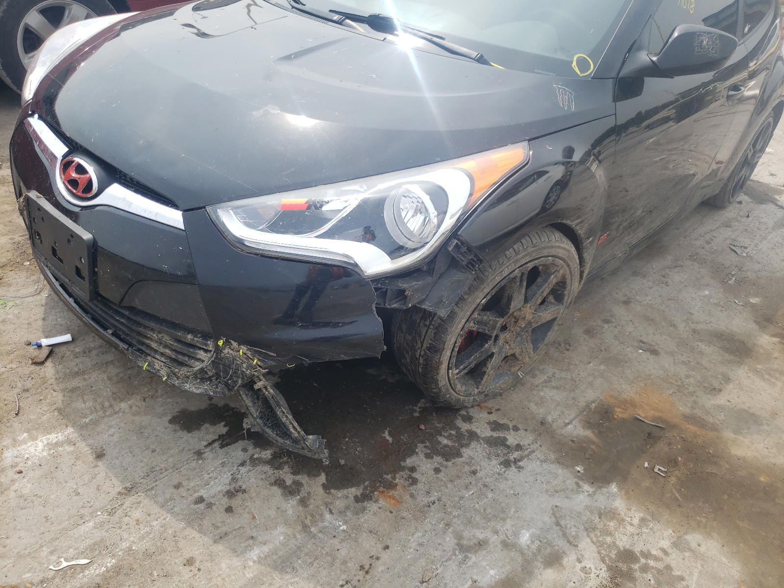 Photo 9 from auction – 2016 HYUNDAI VELOSTER with VIN KMHTC6AD4GU279315