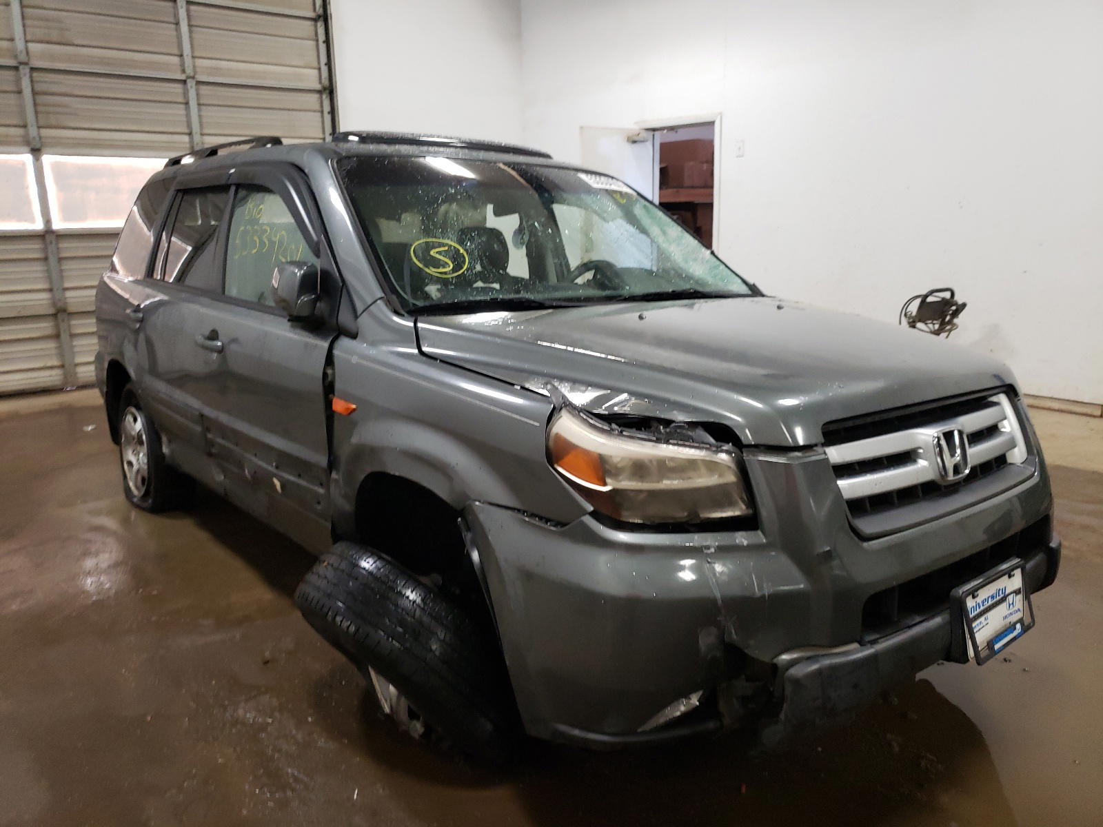 HONDA PILOT EXL 2008 with VIN 5FNYF28748B009652 - Photo from auction