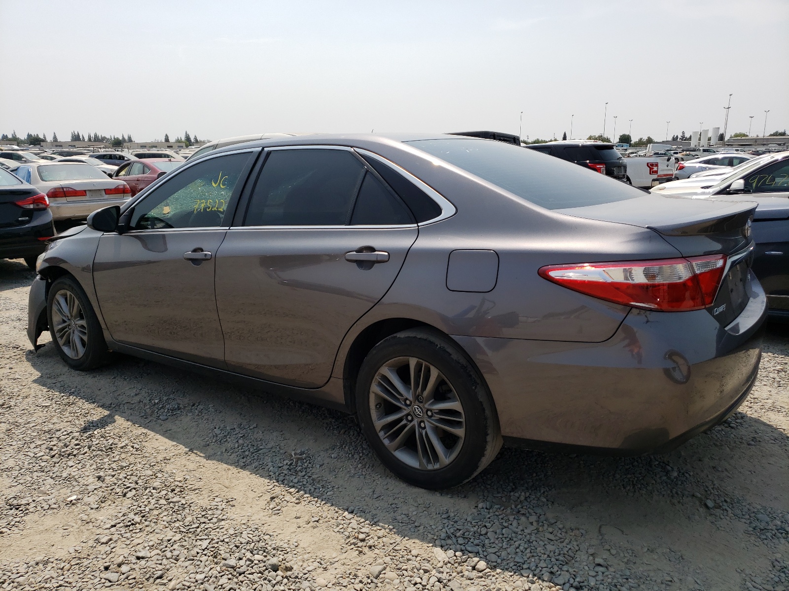 Photo 3 from auction – 2017 TOYOTA CAMRY LE with VIN 4T1BF1FK1HU651708