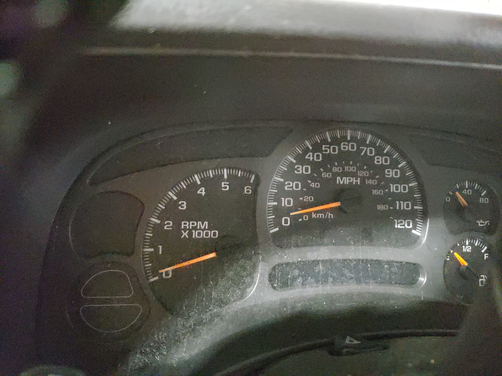 Photo 8 from auction – 2004 CHEVROLET AVALANCHE with VIN 3GNEK12T74G191258