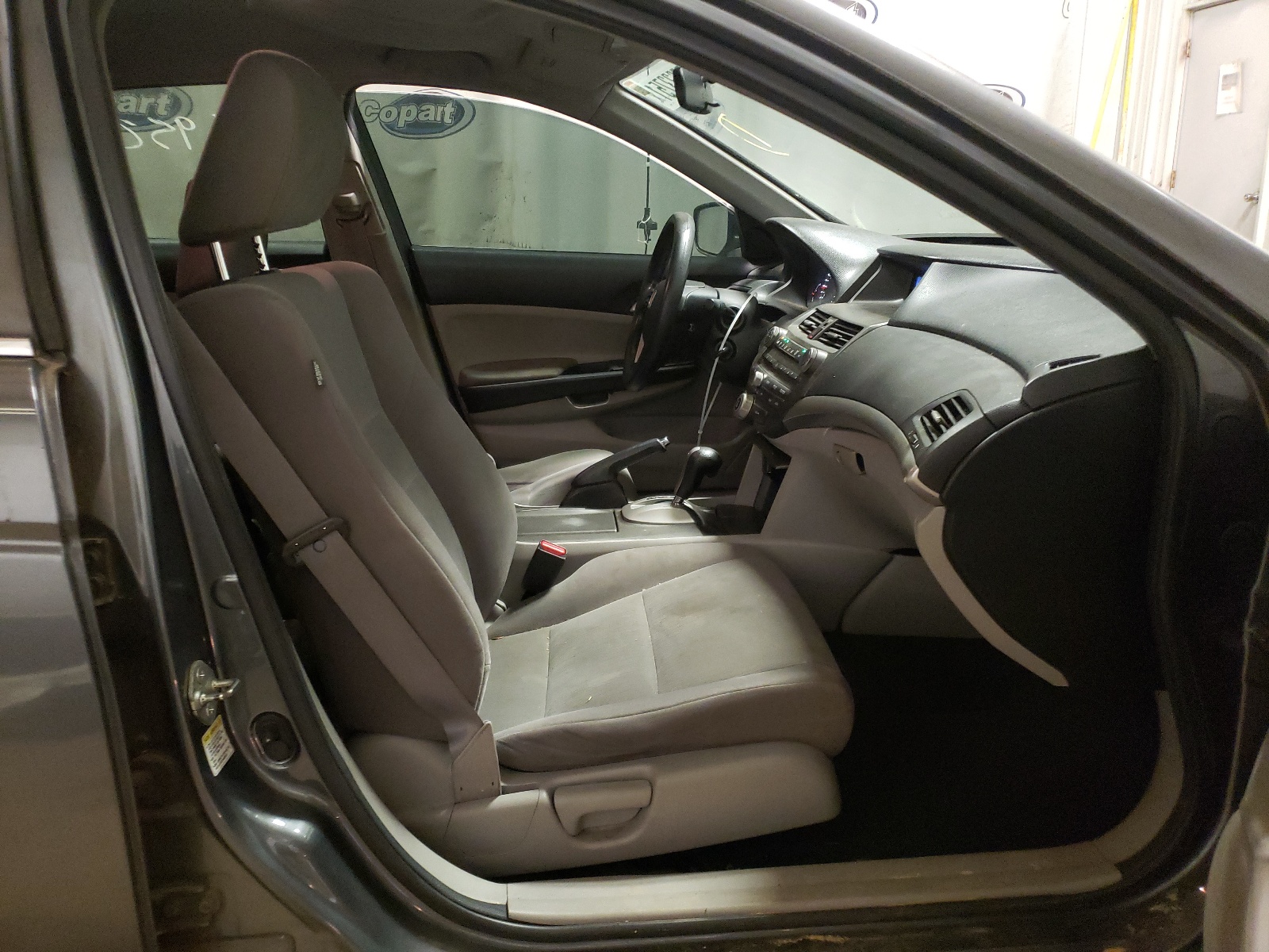 Photo 5 from auction – 2011 HONDA ACCORD LXP with VIN 1HGCP2F41BA120886