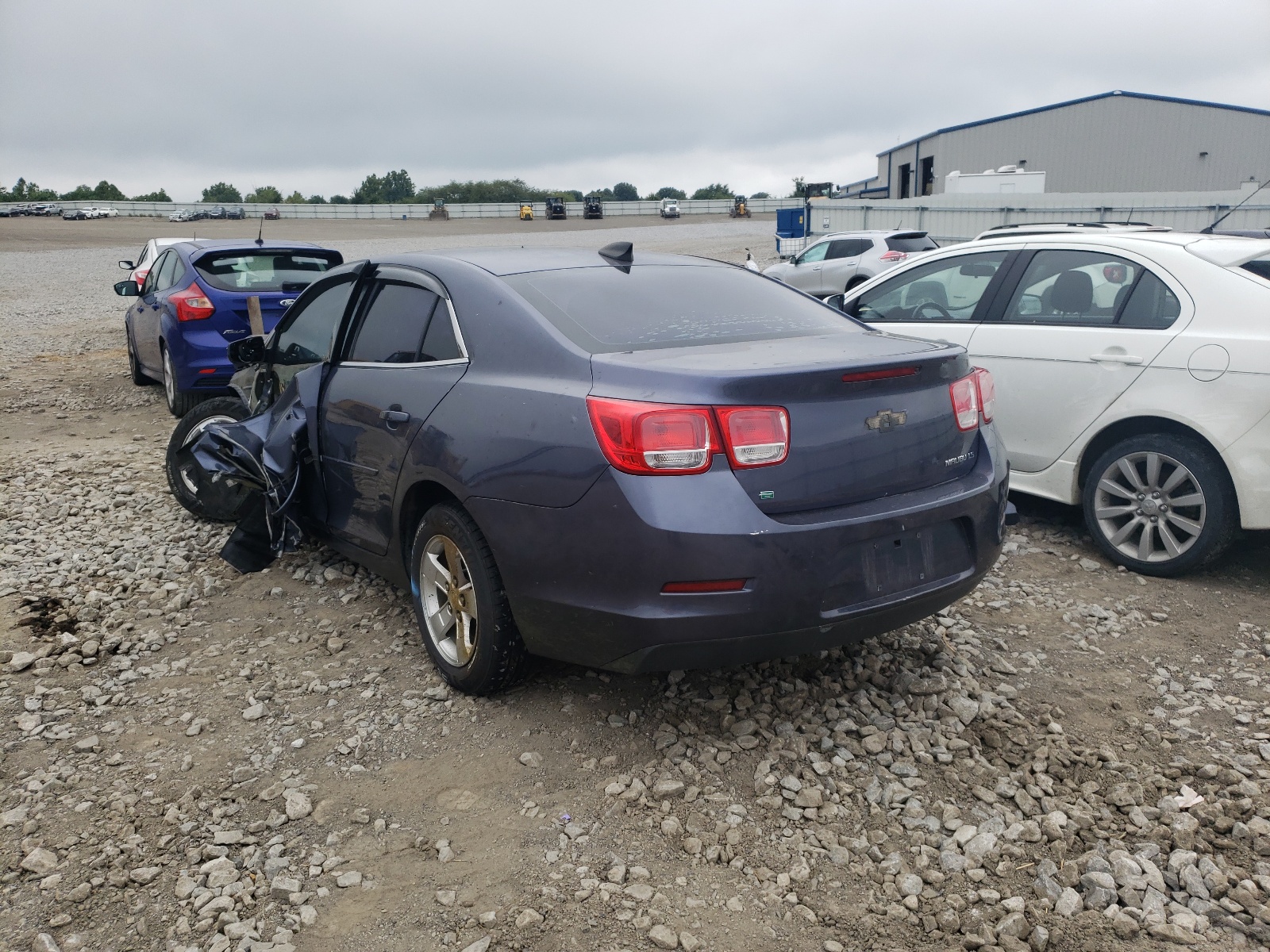 Photo 3 from auction – 2015 CHEVROLET MALIBU LS with VIN 1G11B5SL1FF147722