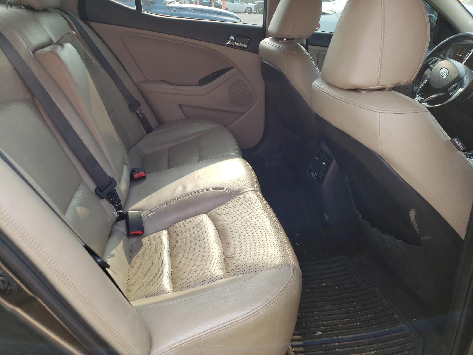 Photo 6 from auction – 2012 KIA OPTIMA EX with VIN 5XXGN4A66CG041553