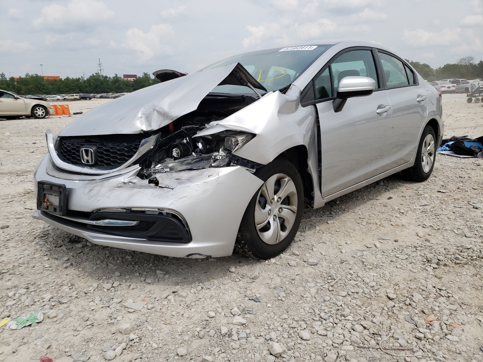 Photo 2 from auction – 2015 HONDA CIVIC LX with VIN 19XFB2F53FE032413