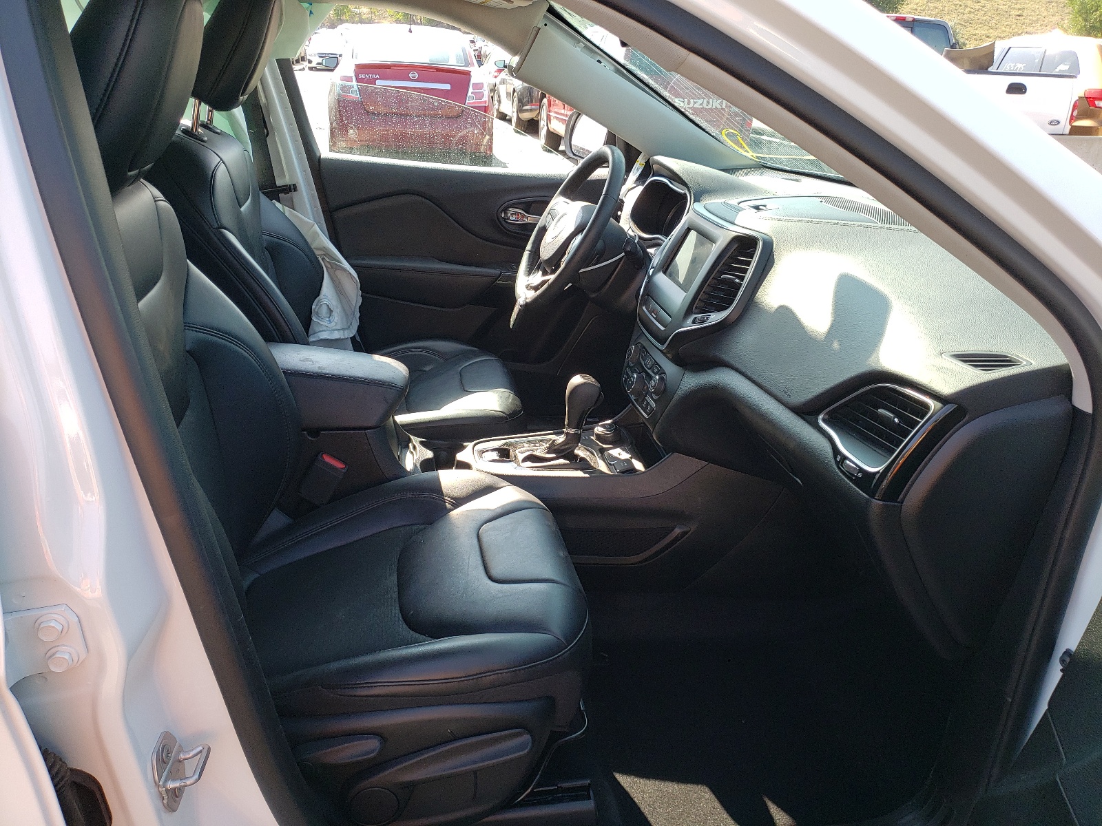 Photo 5 from auction – 2020 JEEP CHEROKEE L with VIN 1C4PJMLX0LD594954