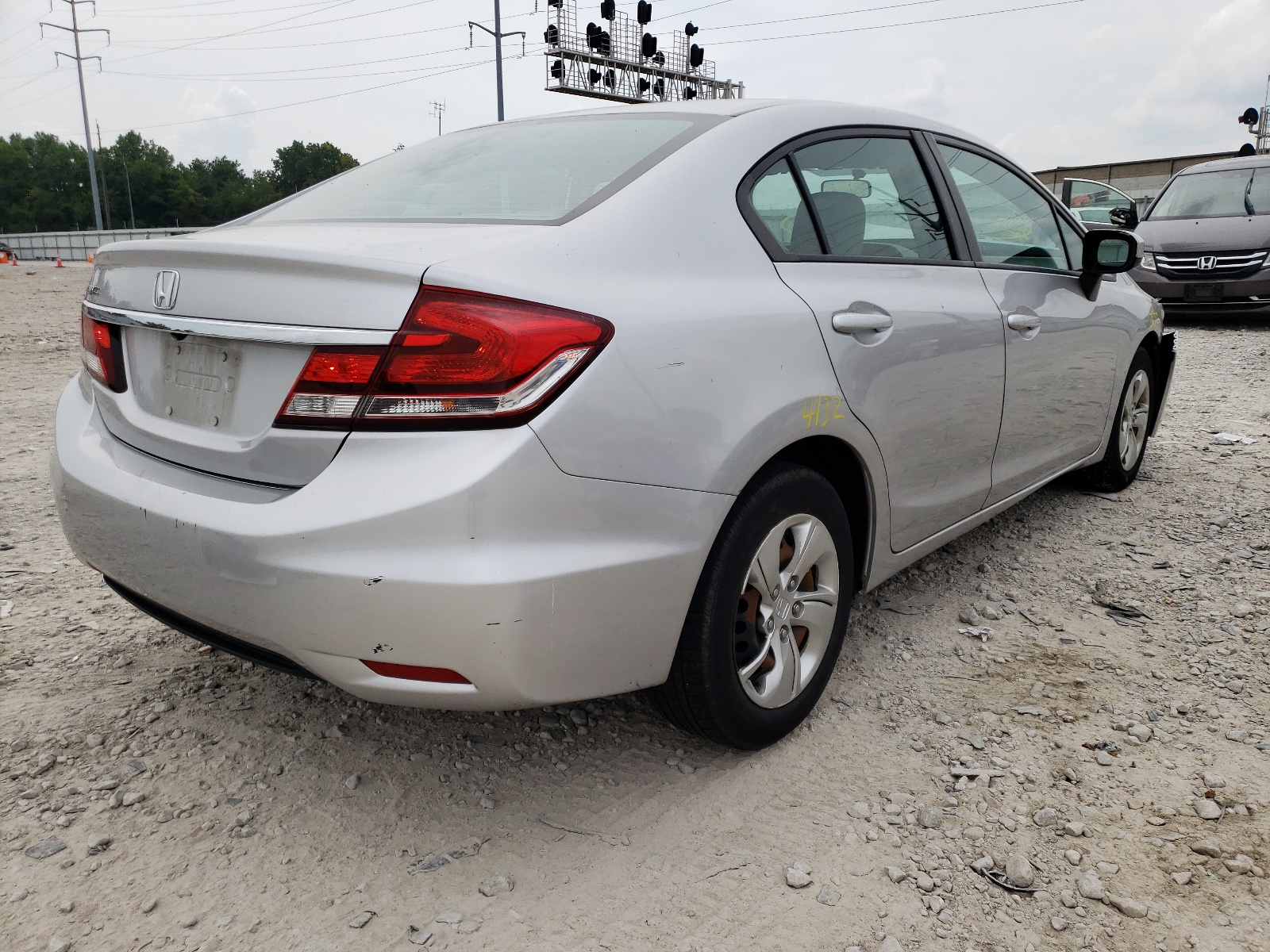 Photo 4 from auction – 2015 HONDA CIVIC LX with VIN 19XFB2F53FE032413