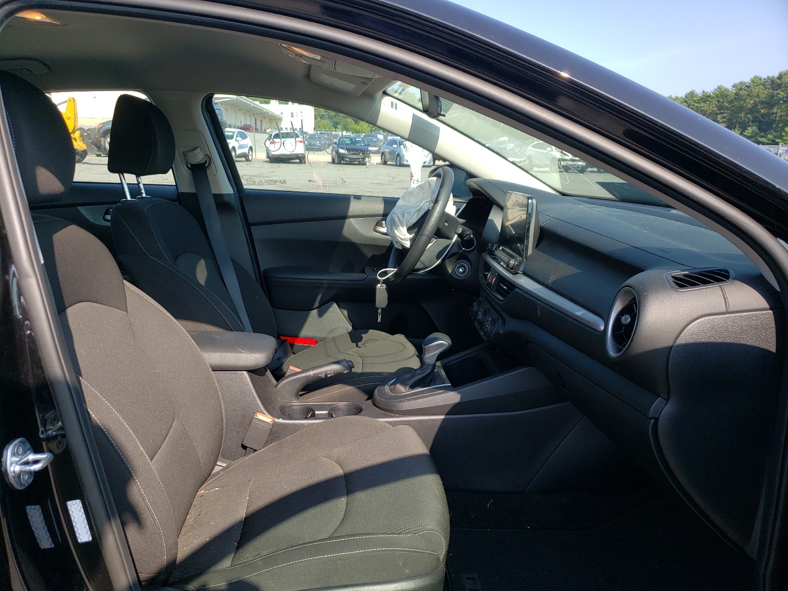 Photo 5 from auction – 2021 KIA FORTE FE with VIN 3KPF24AD6ME268061