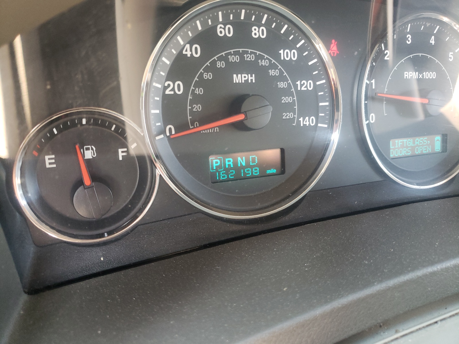 Photo 8 from auction – 2005 JEEP GRAND CHER with VIN 1J8HR58255C644765