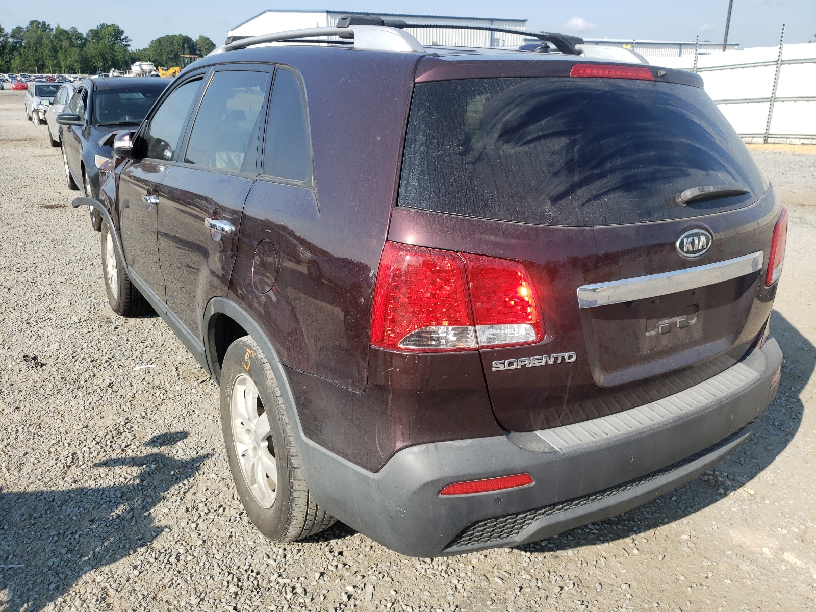 Photo 3 from auction – 2013 KIA SORENTO LX with VIN 5XYKT3A60DG338129