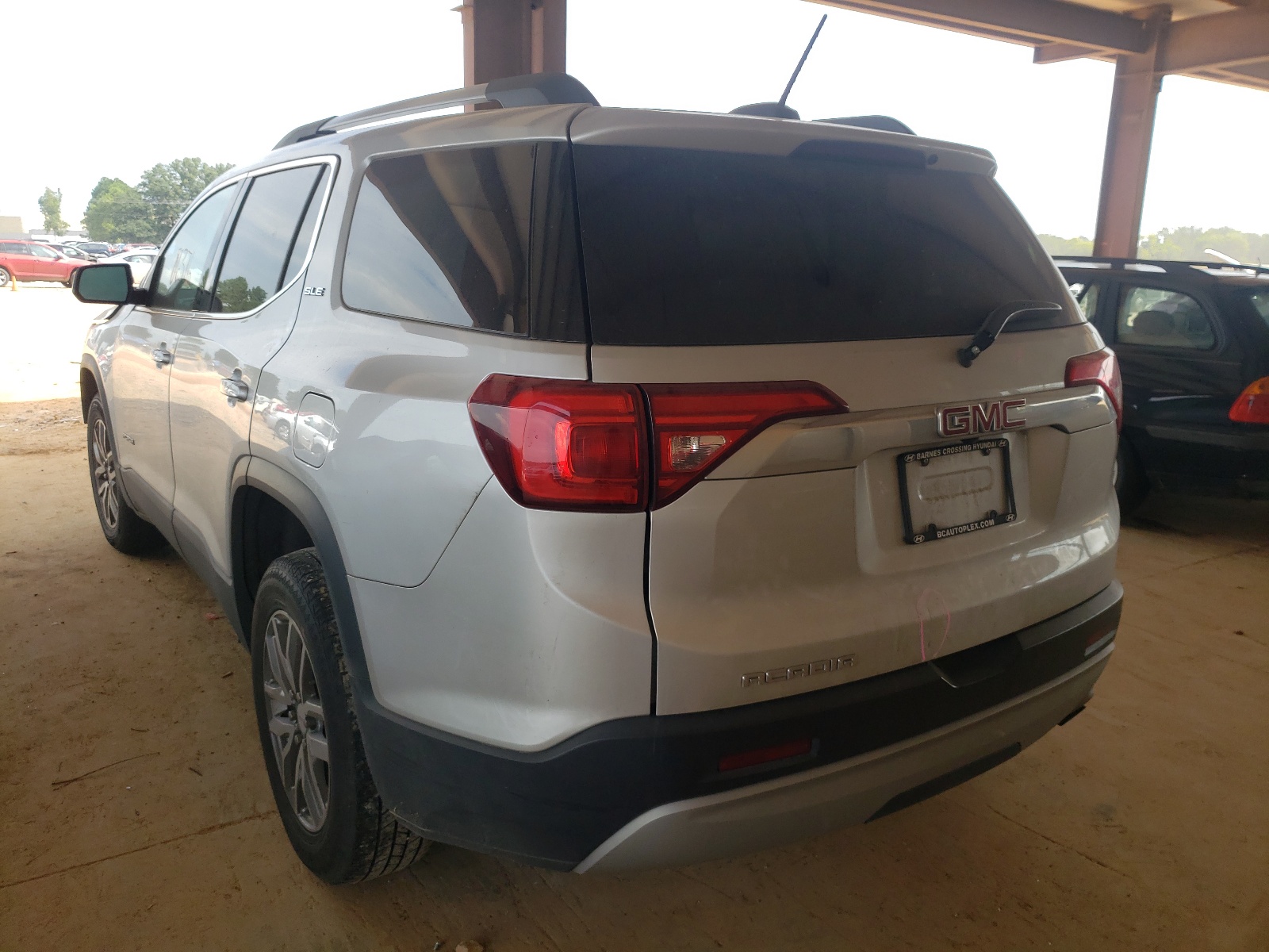 Photo 3 from auction – 2018 GMC ACADIA SLE with VIN 1GKKNLLA5JZ130499