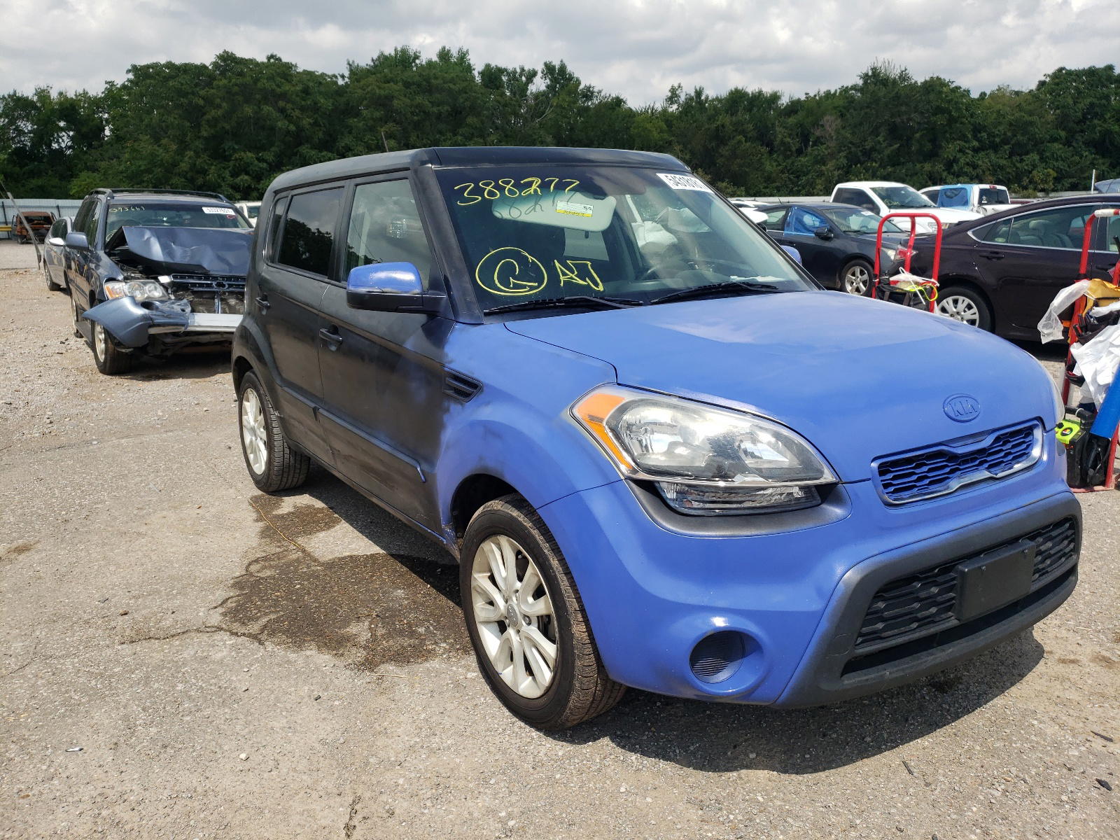 KIA SOUL + 2012 with VIN KNDJT2A6XC7388277 - Photo from auction