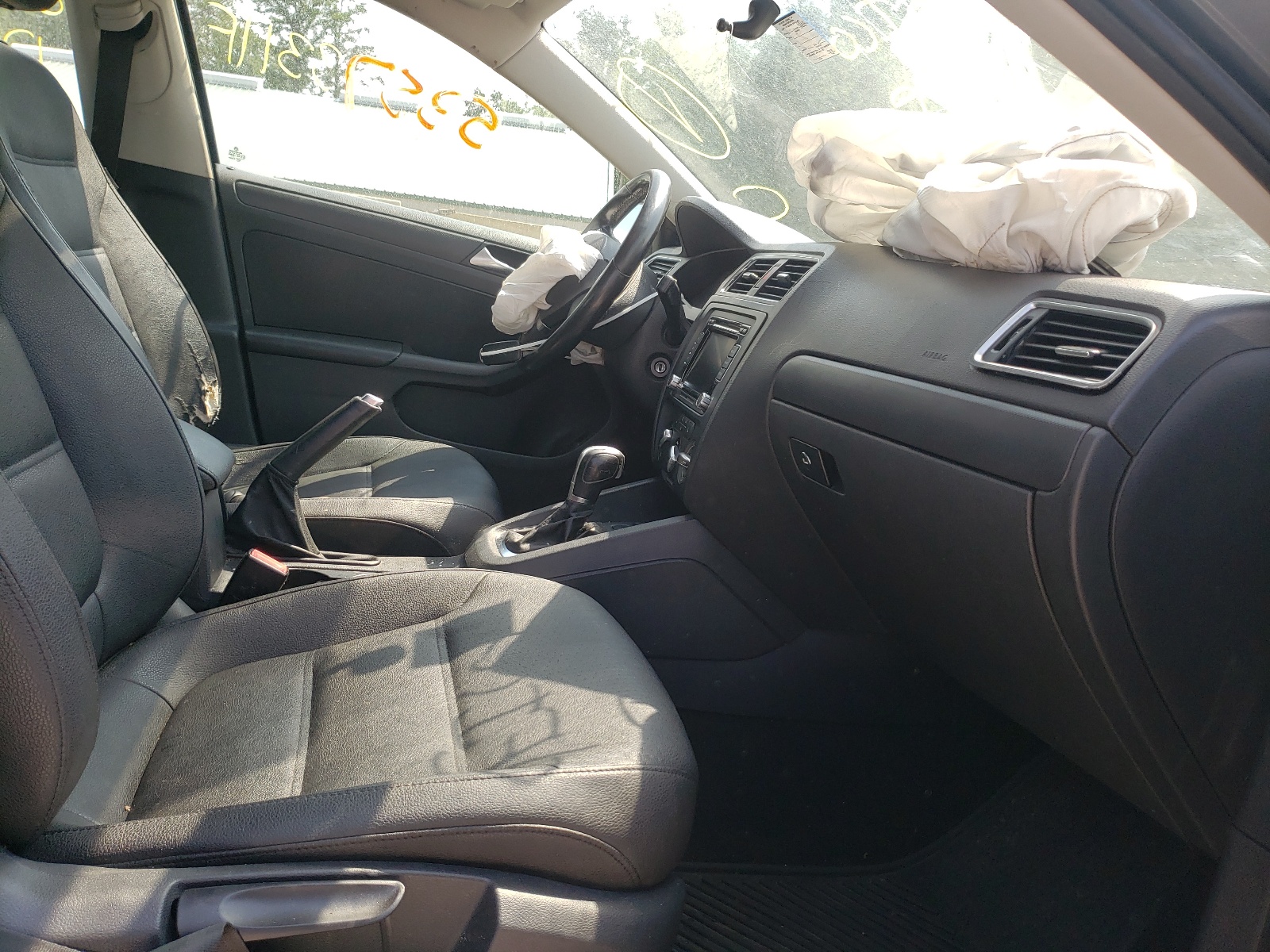 Photo 5 from auction – 2012 VOLKSWAGEN JETTA SE with VIN 3VWDP7AJ8CM348396