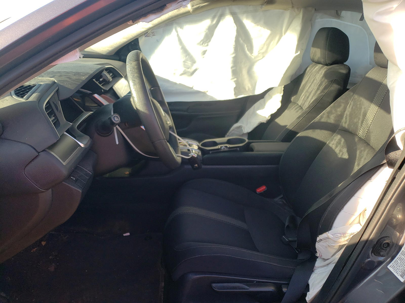 Photo 5 from auction – 2016 HONDA CIVIC EX with VIN 19XFC2F77GE047478