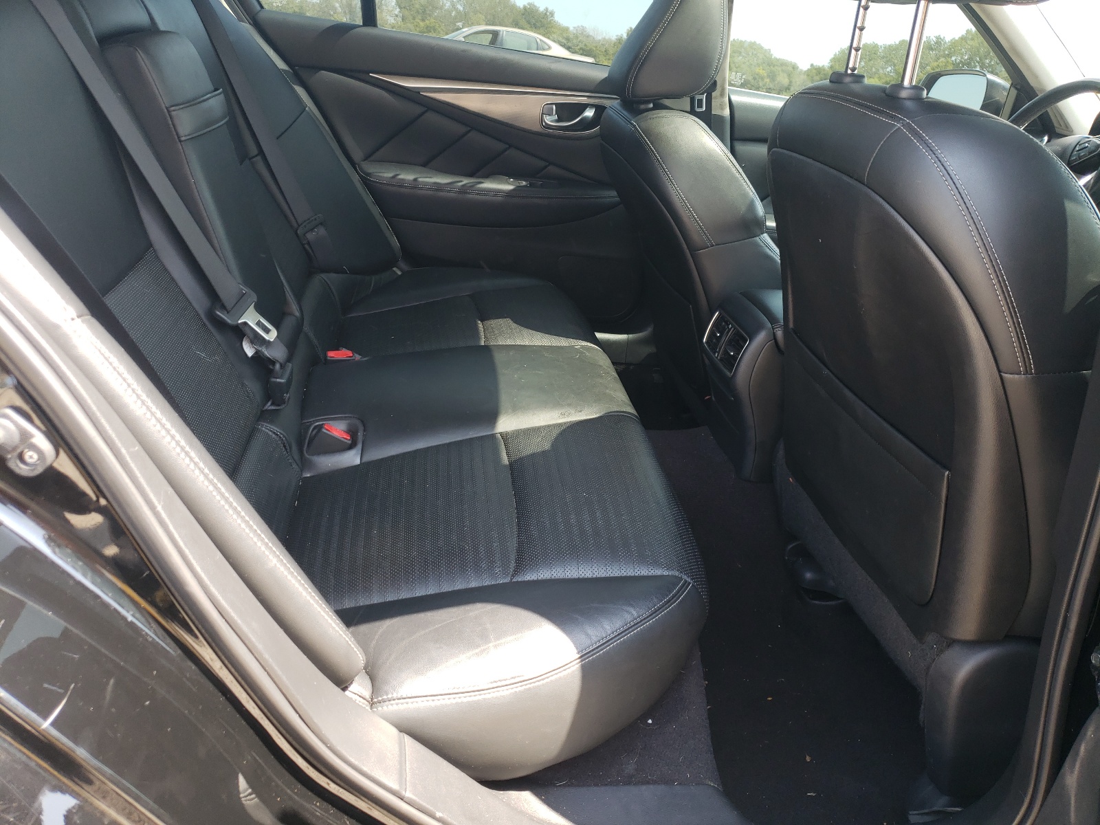 Photo 6 from auction – 2016 INFINITI Q50 PREMIU with VIN JN1EV7AR5GM341624