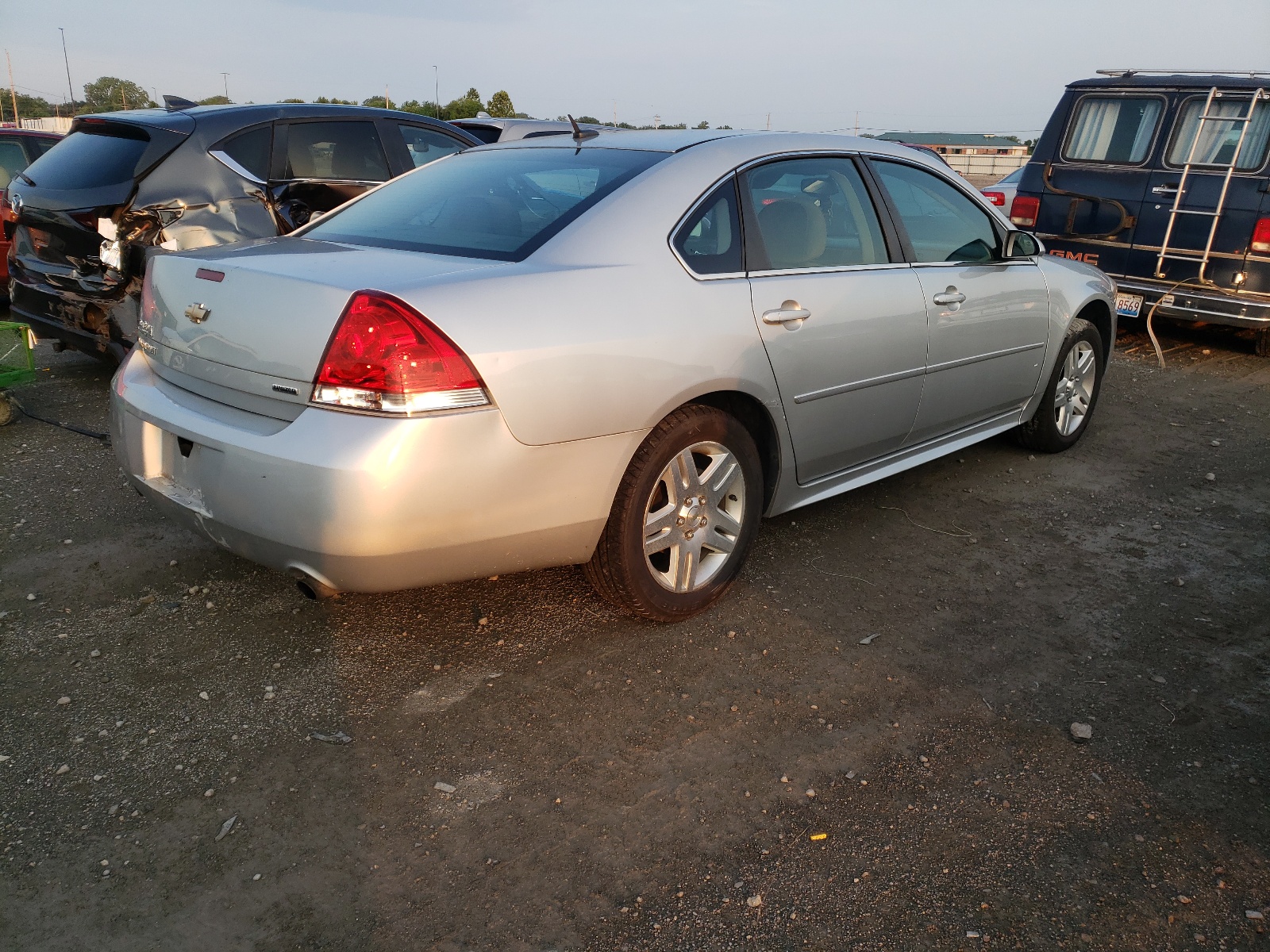 Photo 4 from auction – 2014 CHEVROLET IMPALA LIM with VIN 2G1WB5E33E1167414