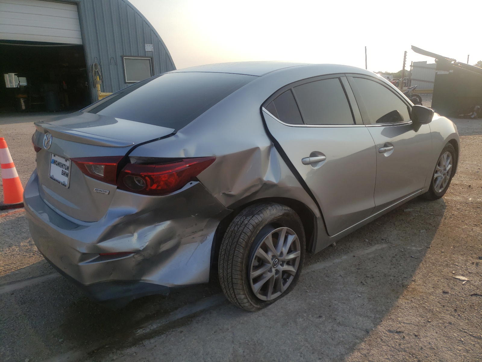 Photo 4 from auction – 2015 MAZDA 3 TOURING with VIN 3MZBM1V74FM176366