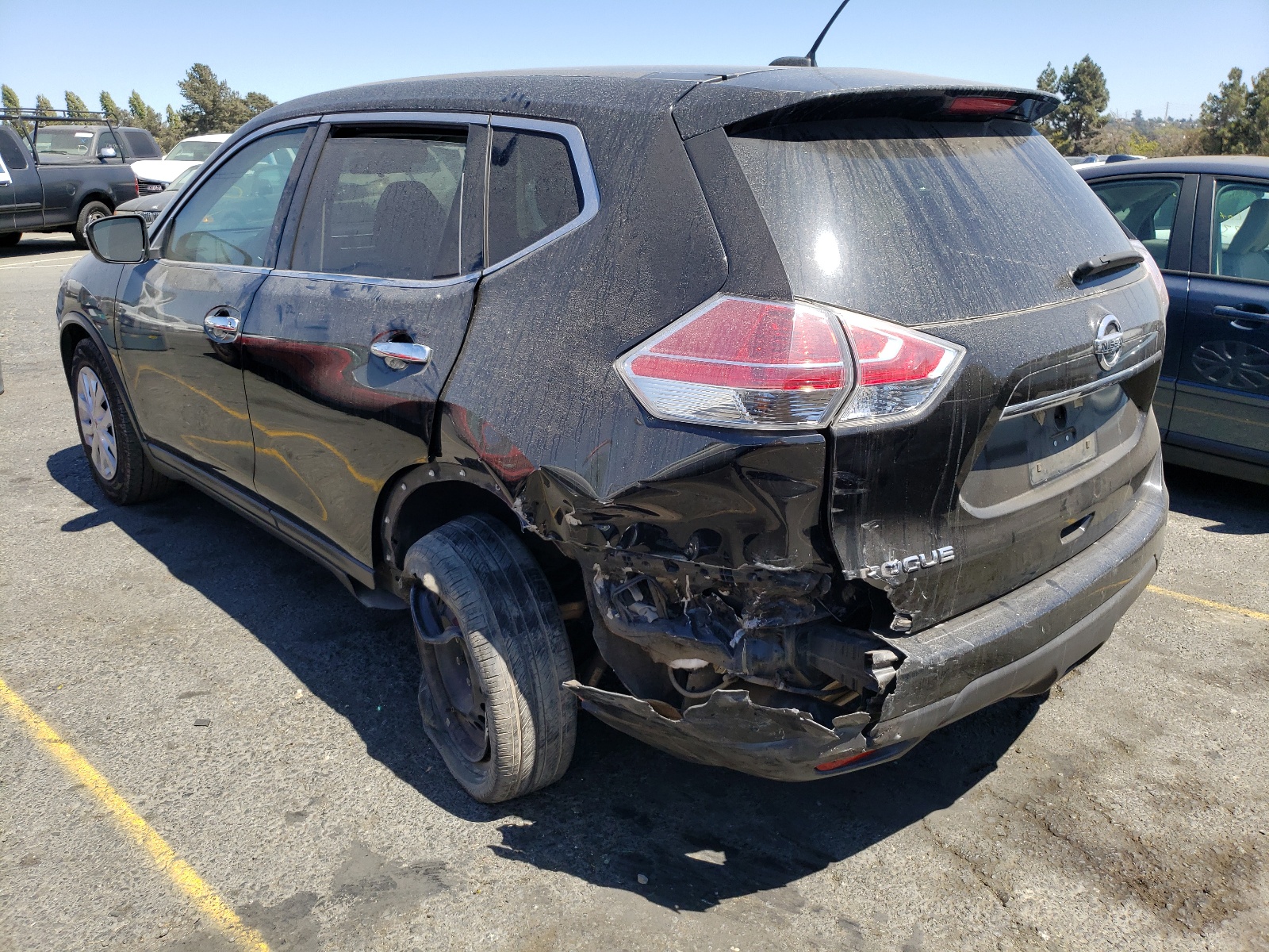 Photo 3 from auction – 2015 NISSAN ROGUE S with VIN 5N1AT2ML5FC882765